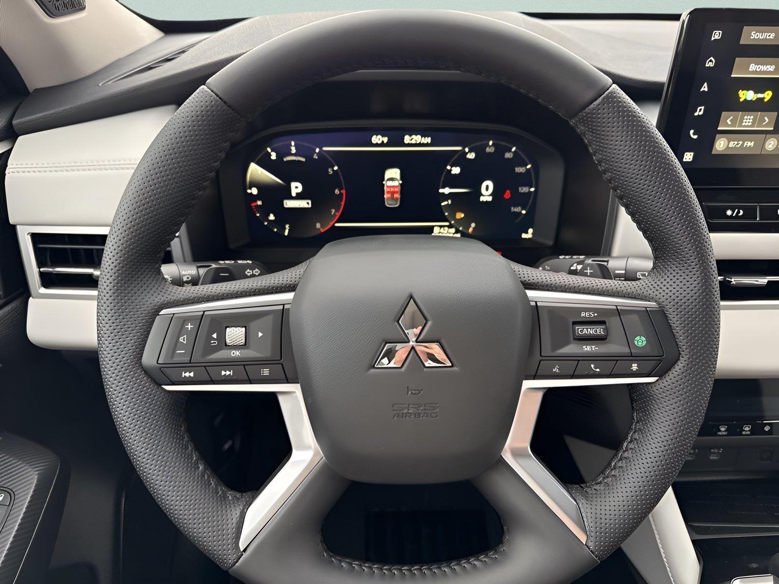2025 Mitsubishi Outlander SE - Photo 16