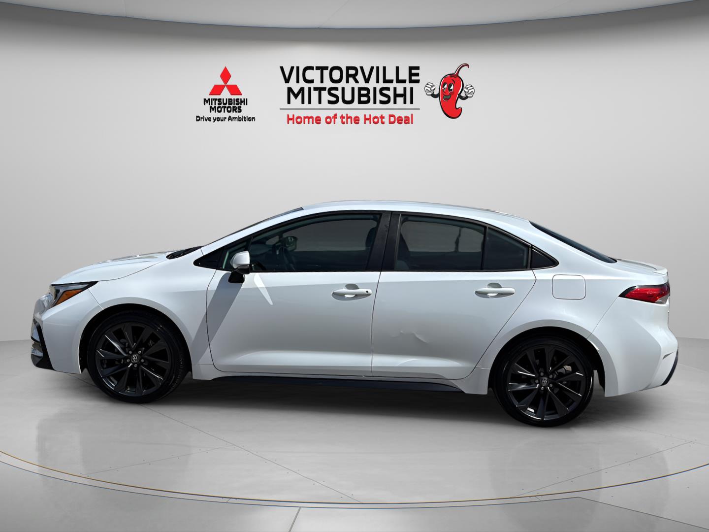 View vehicle photo 6