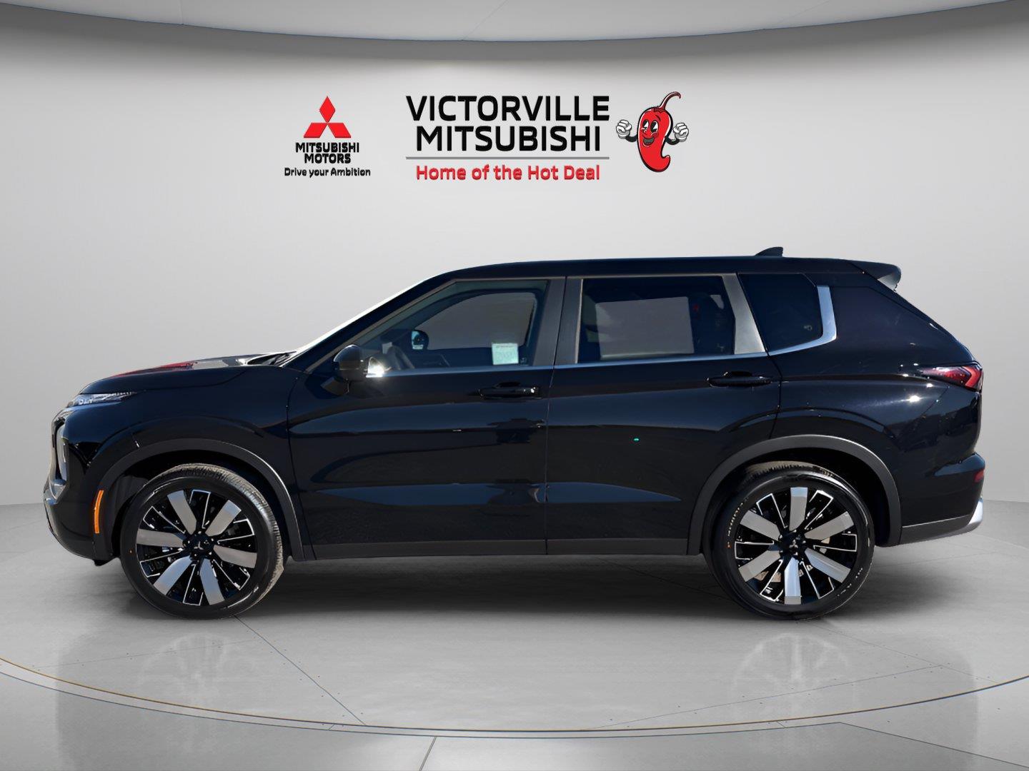 2025 Mitsubishi Outlander SE - Photo 7