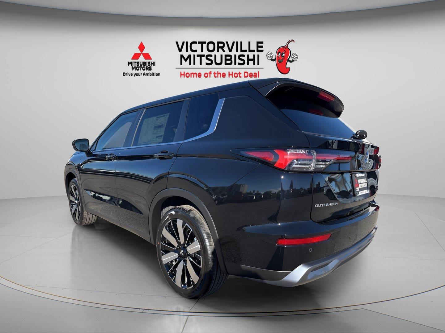 2025 Mitsubishi Outlander SE - Photo 8