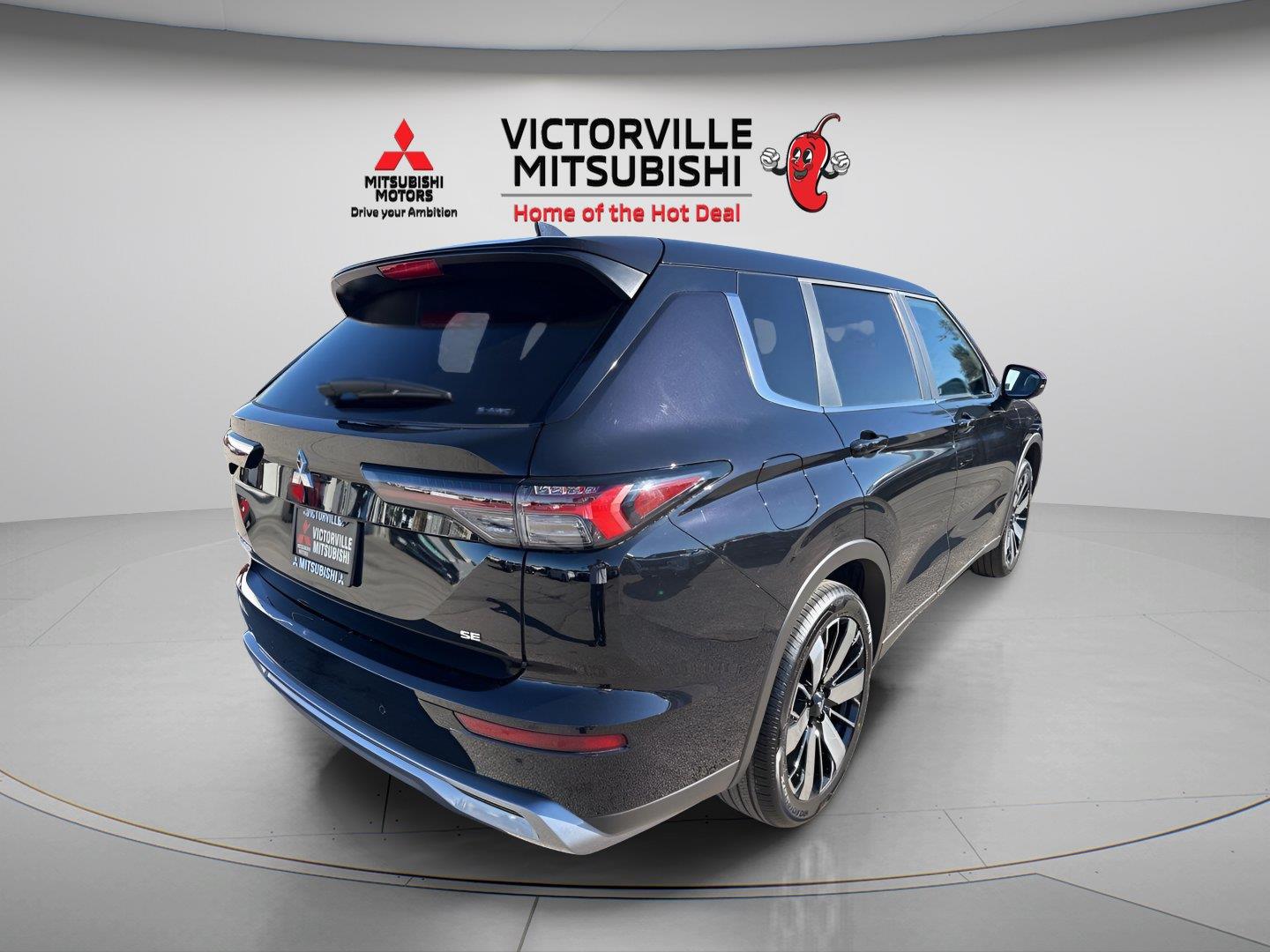 2025 Mitsubishi Outlander SE - Photo 10