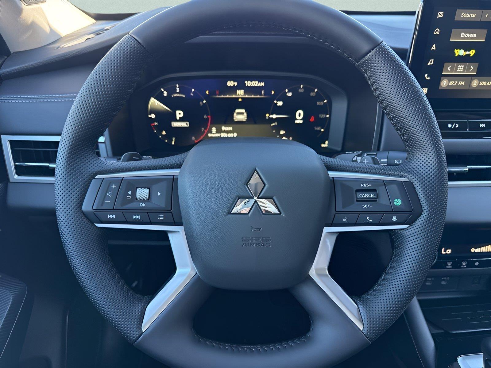 2025 Mitsubishi Outlander SE - Photo 18