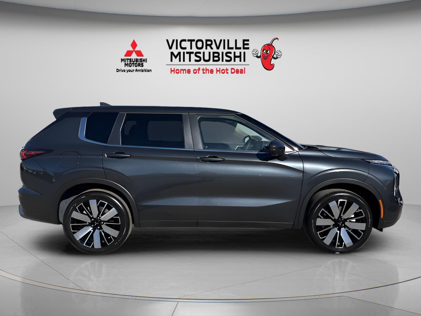 2026 Mitsubishi Outlander SE - Photo 10