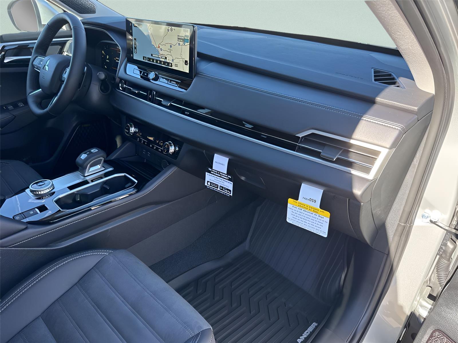 2026 Mitsubishi Outlander SE - Photo 23