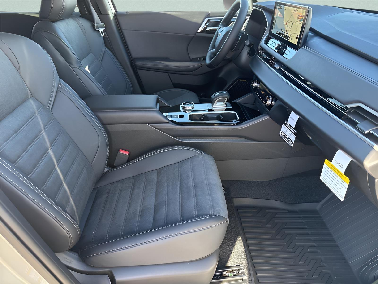 2026 Mitsubishi Outlander SE - Photo 25