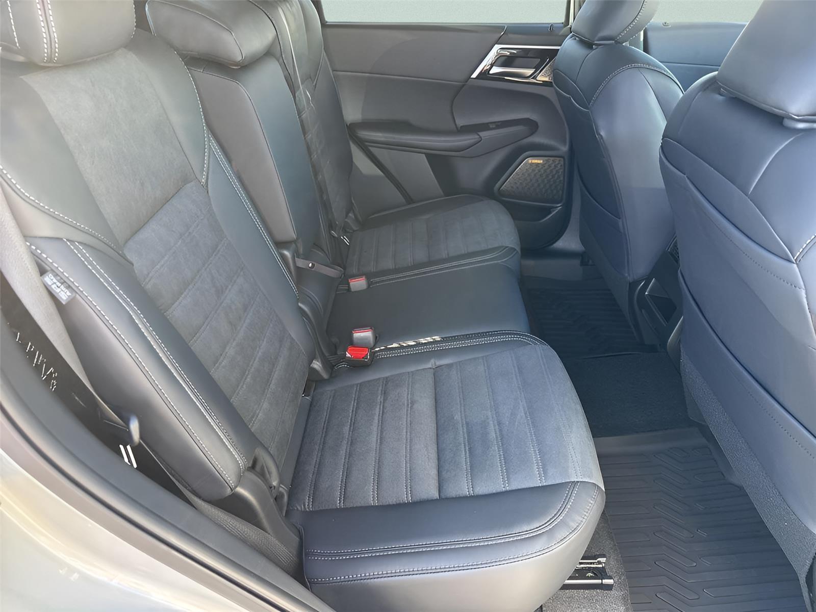2026 Mitsubishi Outlander SE - Photo 27