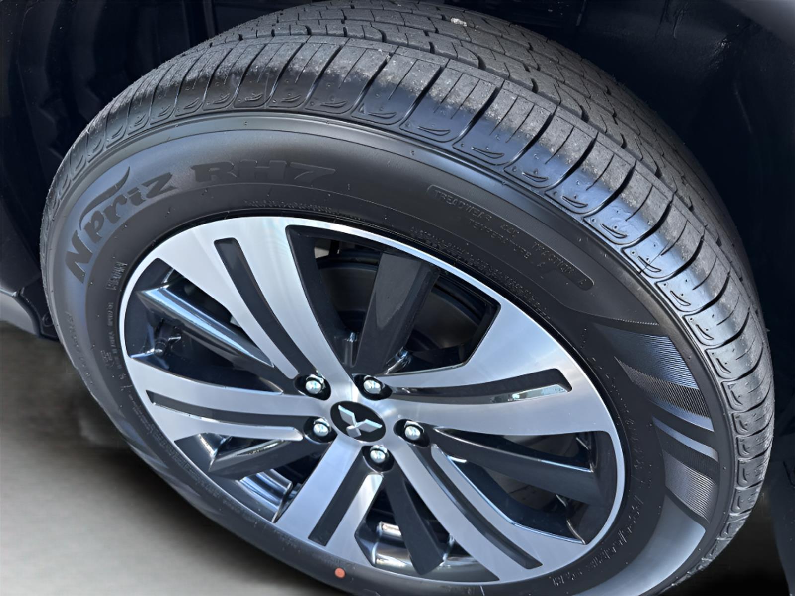 2026 Mitsubishi Outlander Sport SE - Photo 11