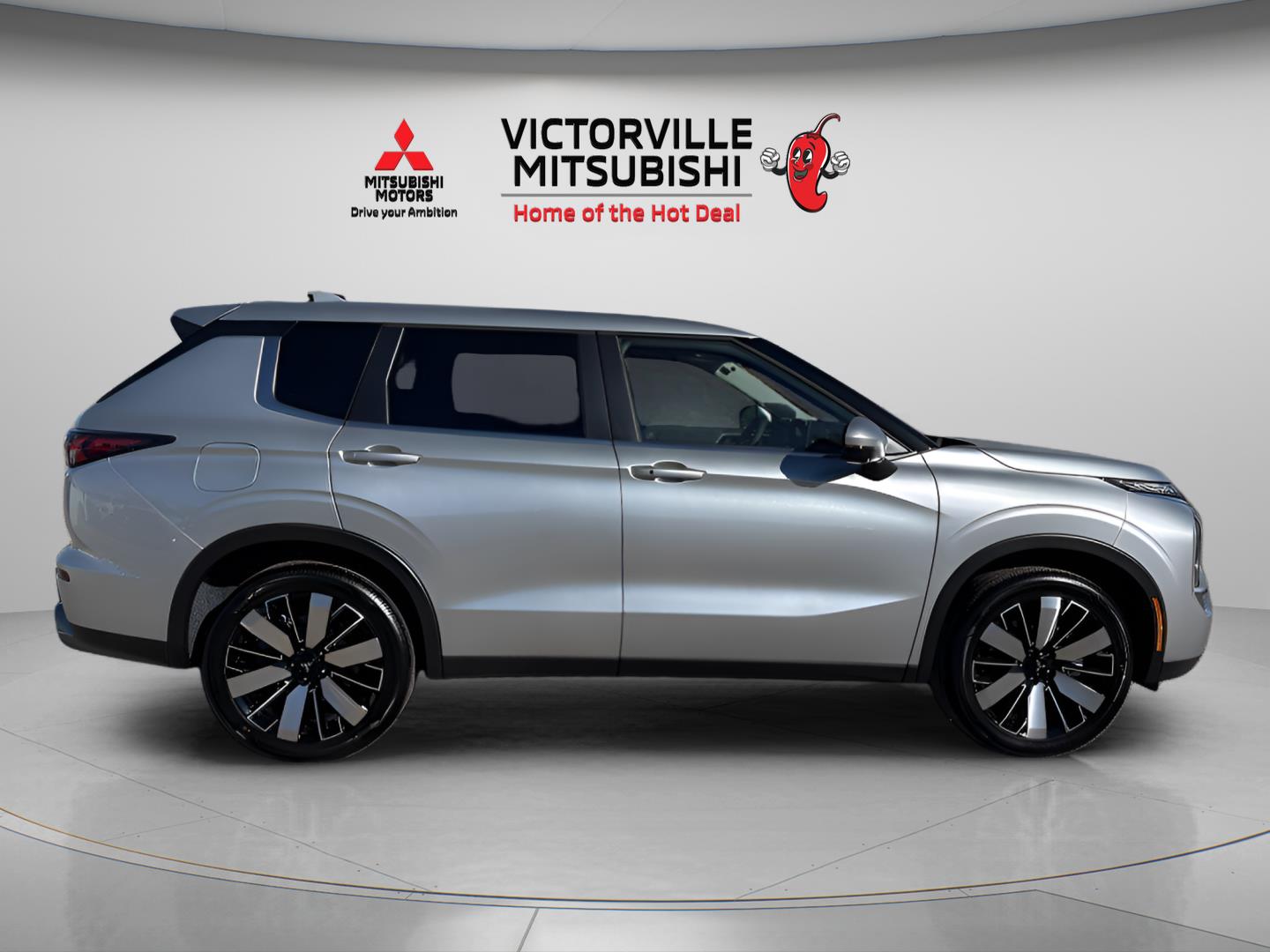 2026 Mitsubishi Outlander SE - Photo 10