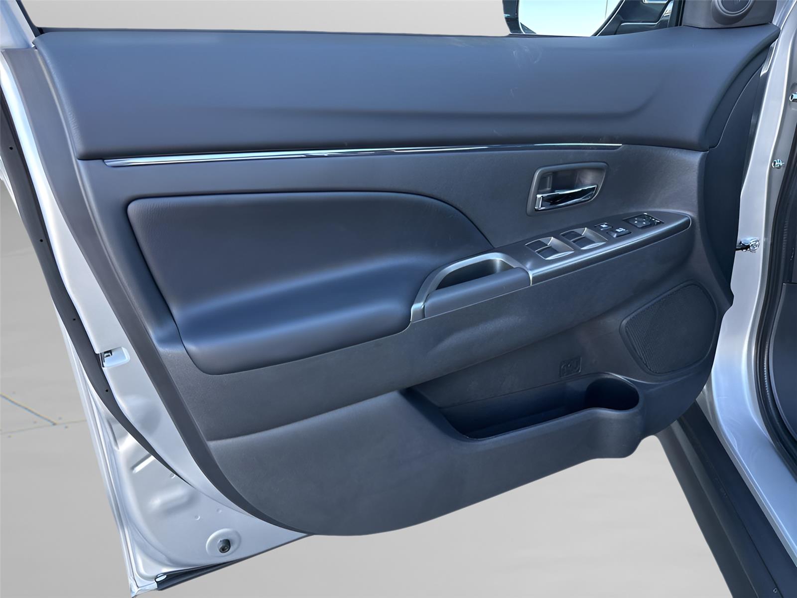 2026 Mitsubishi Outlander Sport SE - Photo 28