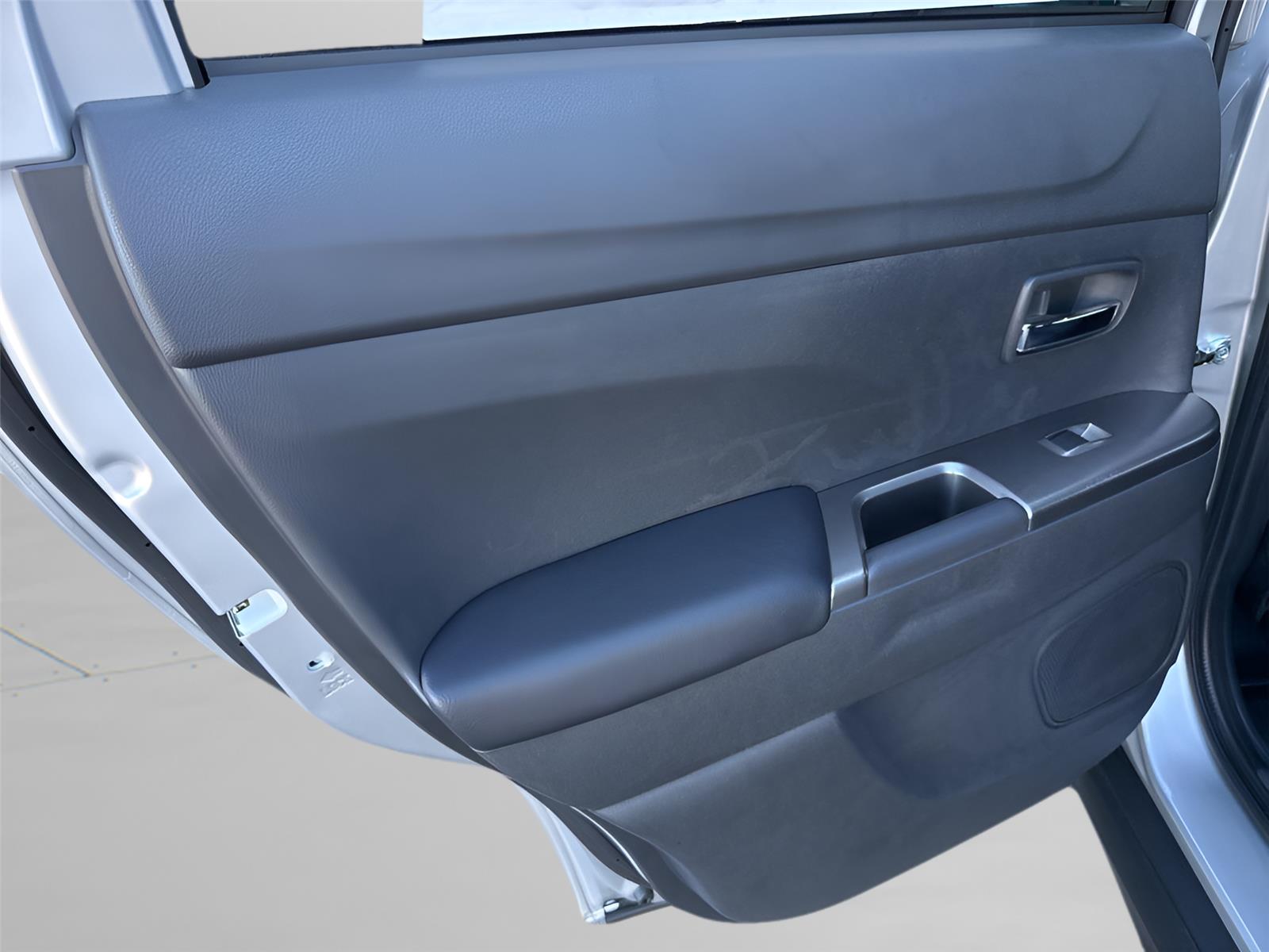 2026 Mitsubishi Outlander Sport SE - Photo 29