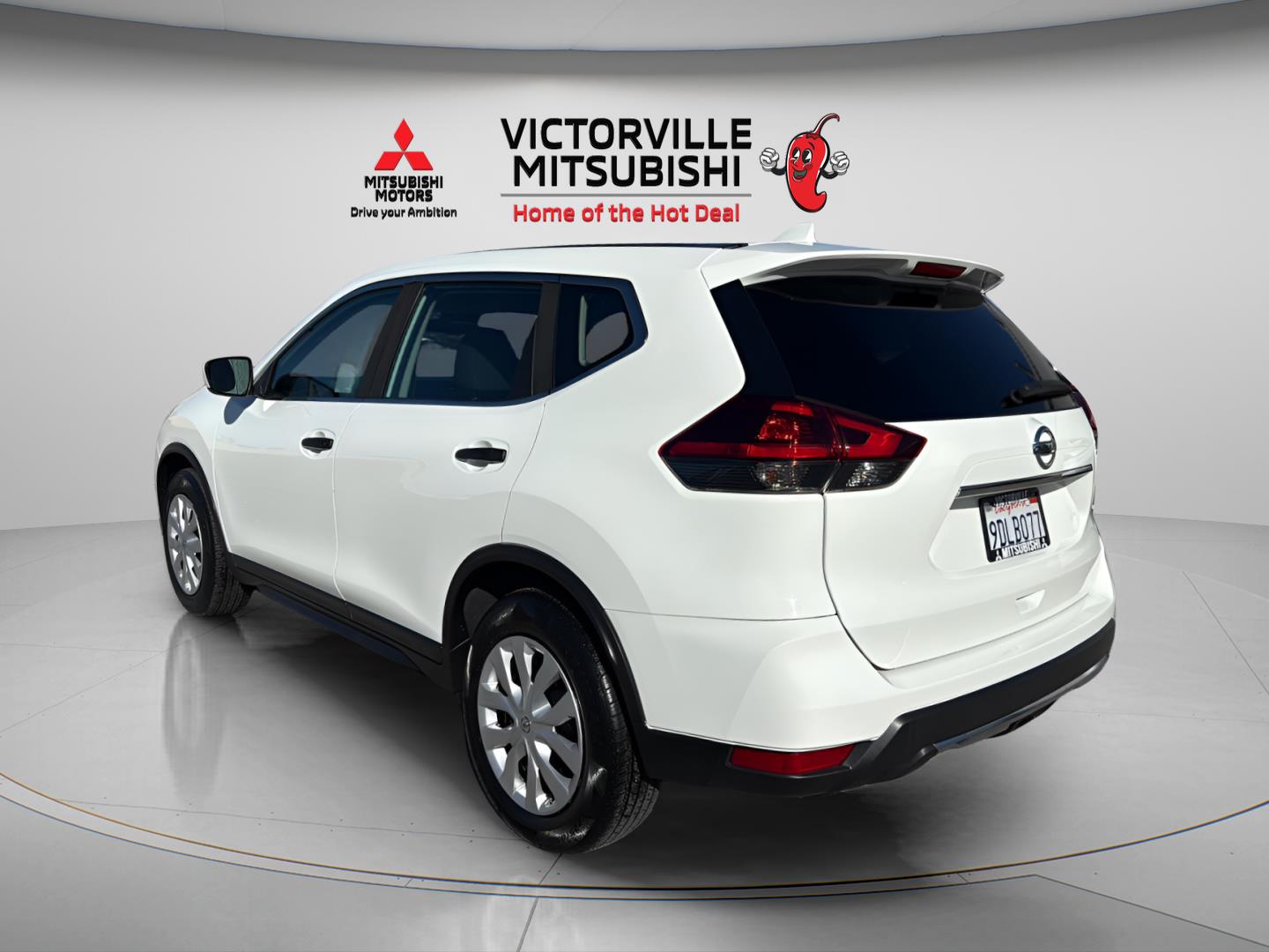 View vehicle photo 7