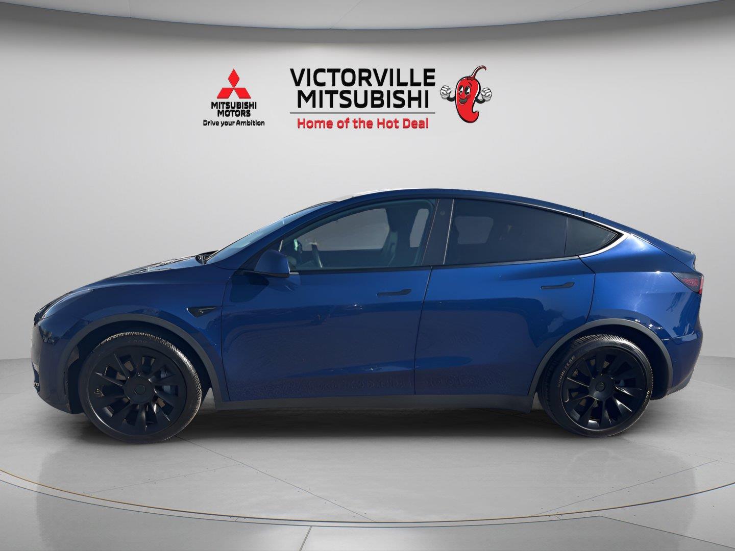 View vehicle photo 5