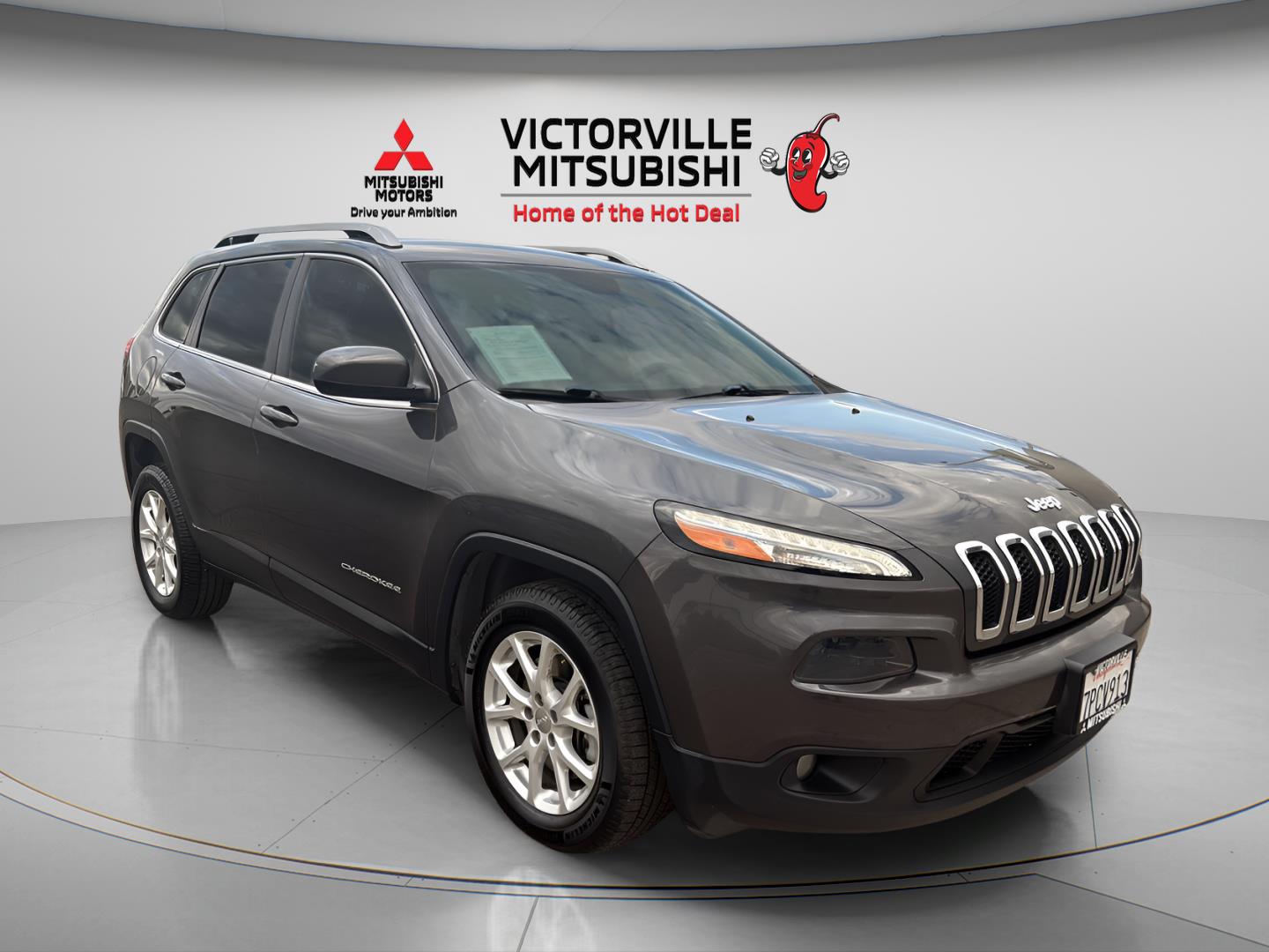 Brilliant Black Crystal Pearlcoat 2015 Jeep Cherokee SUV / Crossover Front-Wheel Drive 9-Speed Automatic