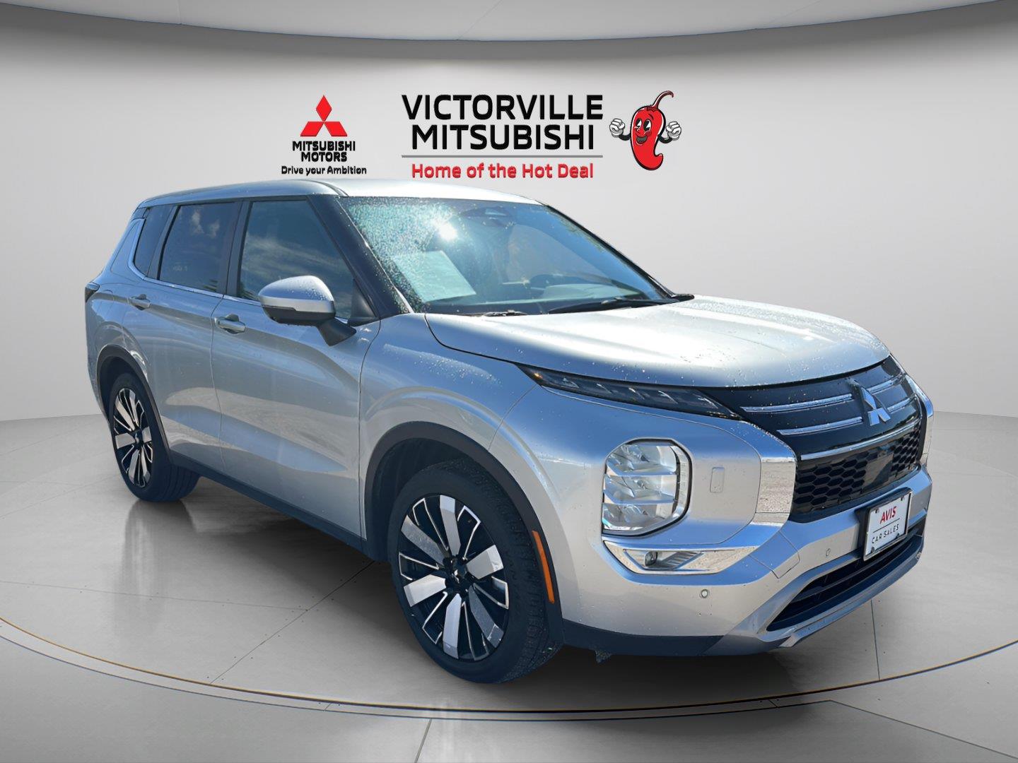 Alloy Silver Metallic 2025 Mitsubishi Outlander SUV / Crossover Front-Wheel Drive Continuously Variable Transmission