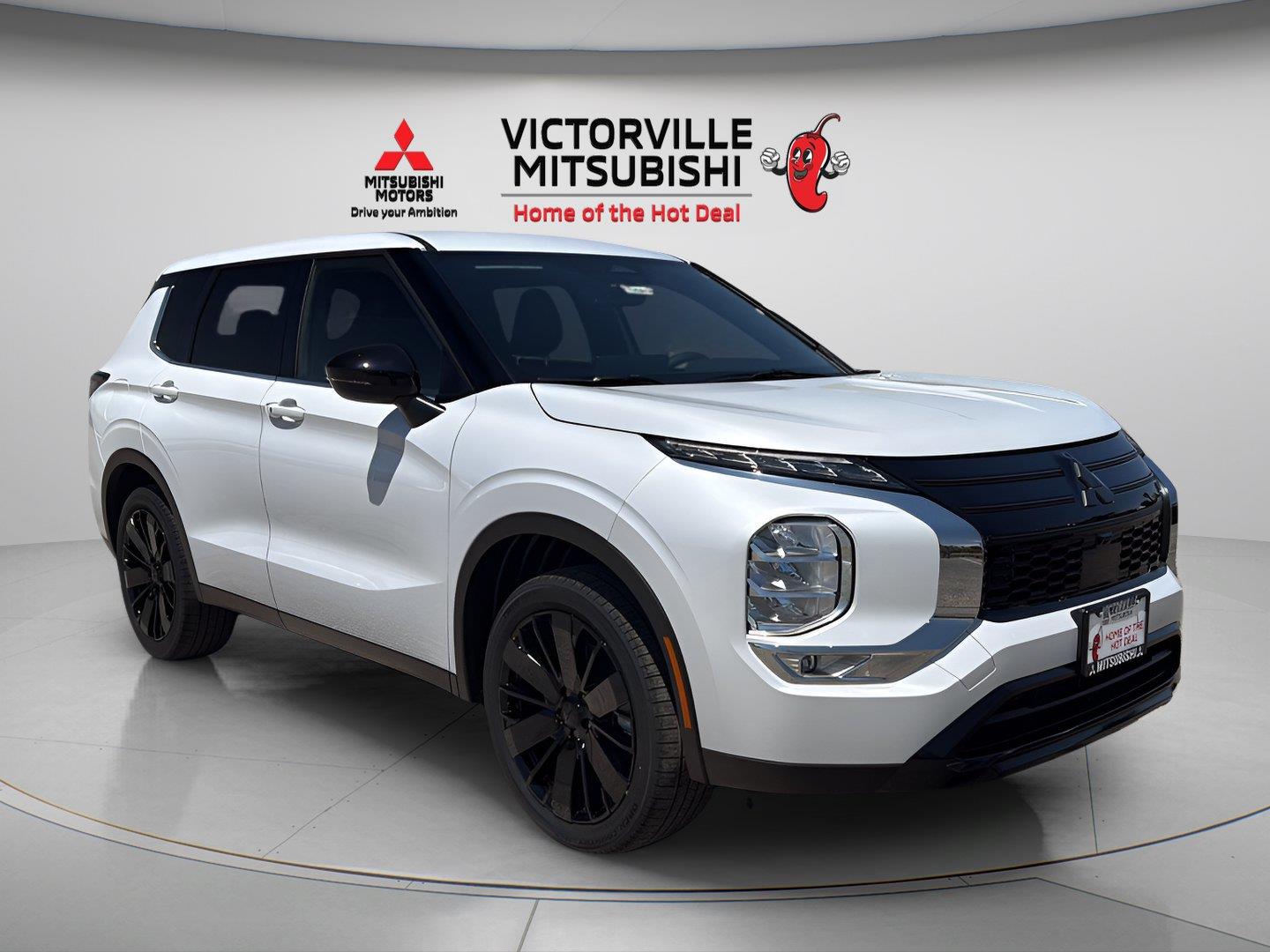 White Diamond 2026 Mitsubishi Outlander SUV / Crossover Front-Wheel Drive Continuously Variable Transmission