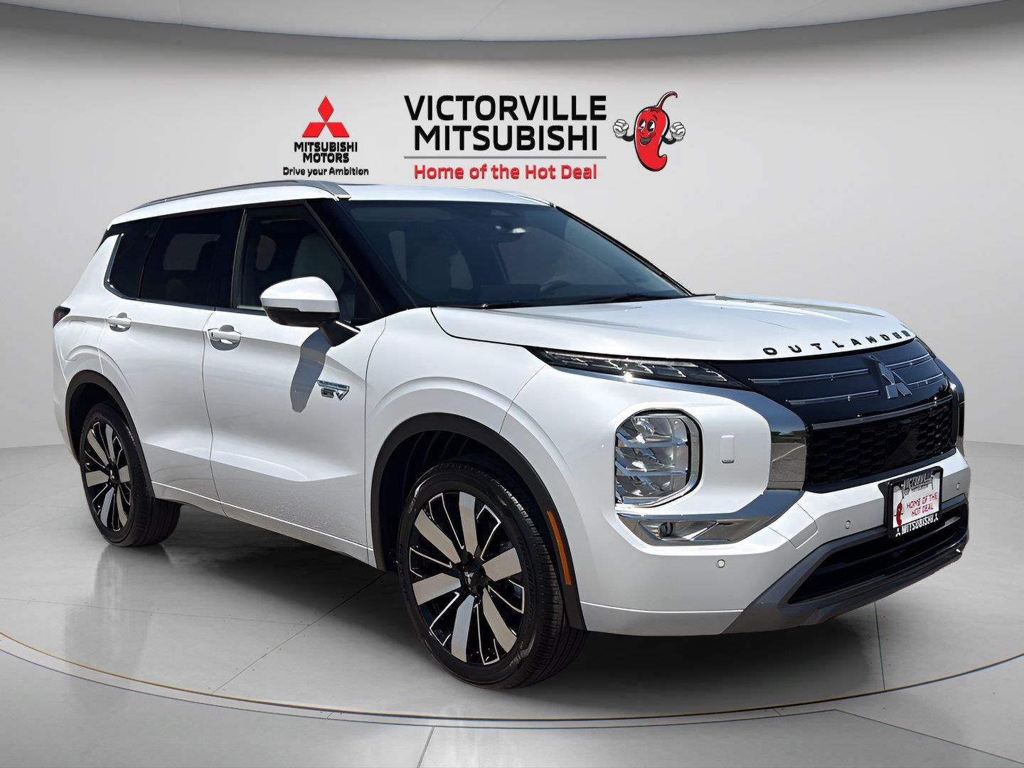 White Diamond 2026 Mitsubishi Outlander Hybrid Plug-in SUV / Crossover Automatic