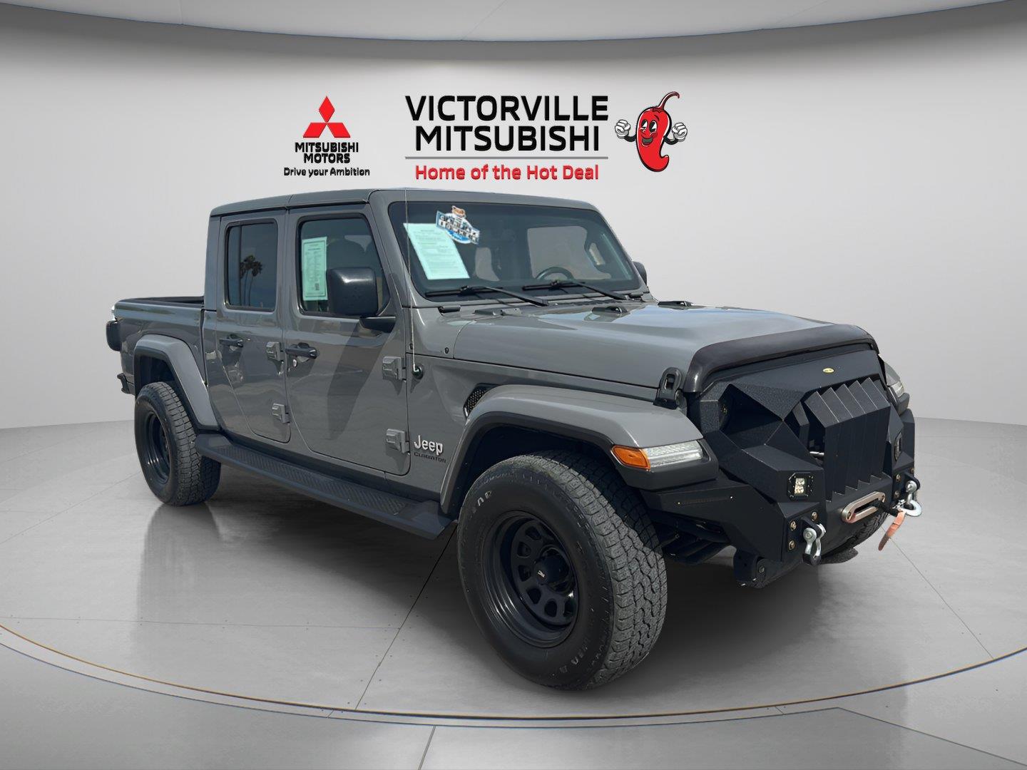 Sting-Gray Clearcoat 2021 Jeep Gladiator Pickup Truck Four-Wheel Drive 8-Speed Automatic