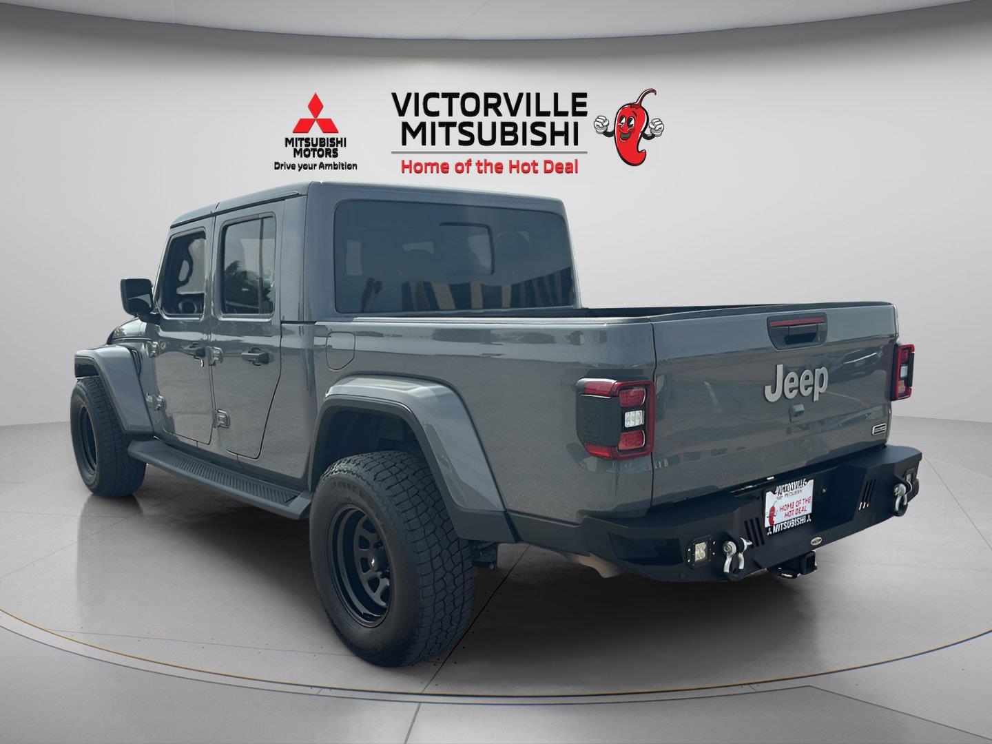 View vehicle photo 5