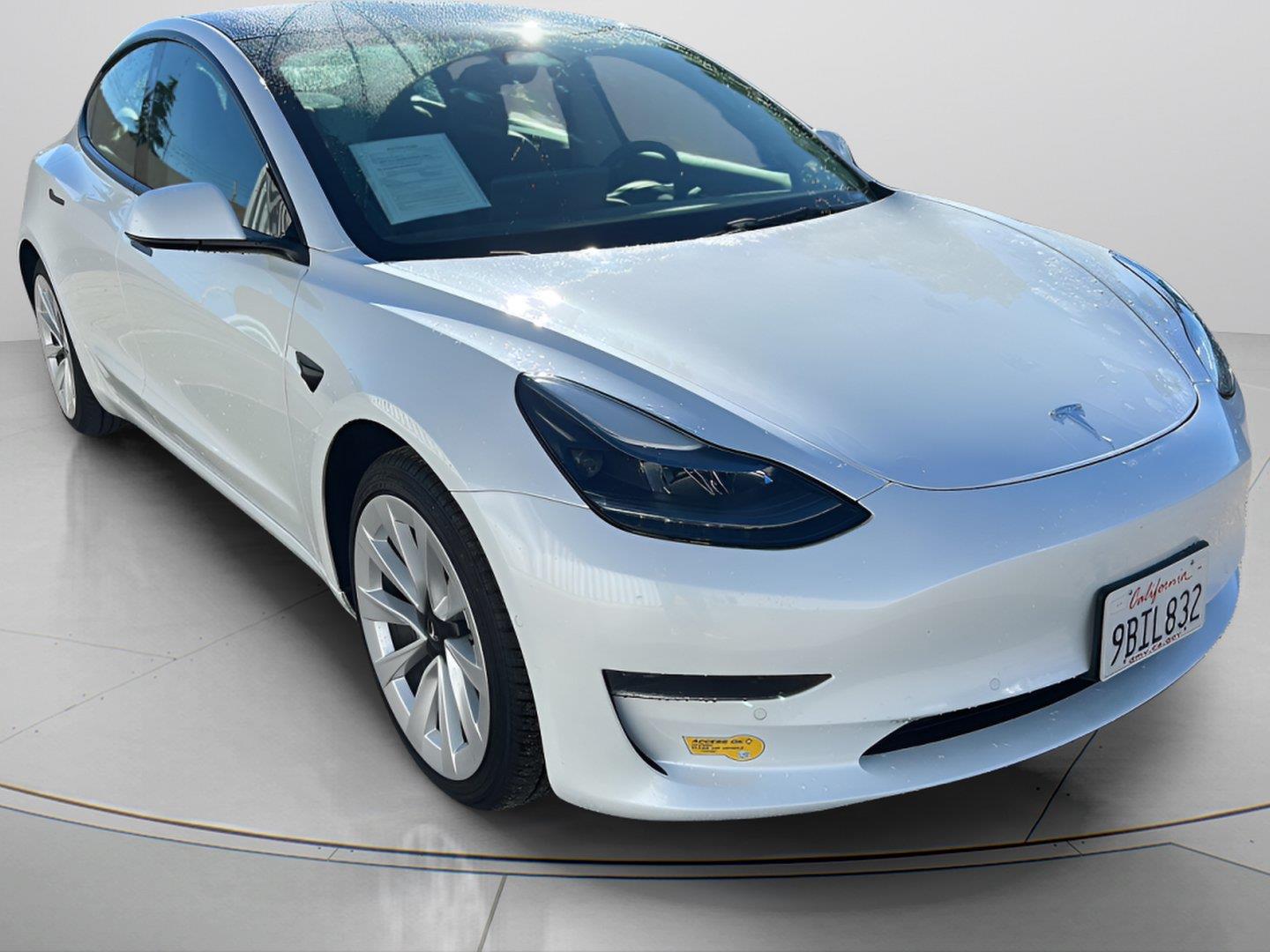 Pearl White Multi-Coat 2022 Tesla Model 3 Sedan Rear-Wheel Drive Automatic