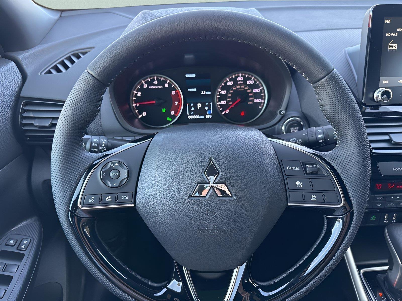 2026 Mitsubishi Eclipse Cross Black Edition - Photo 17
