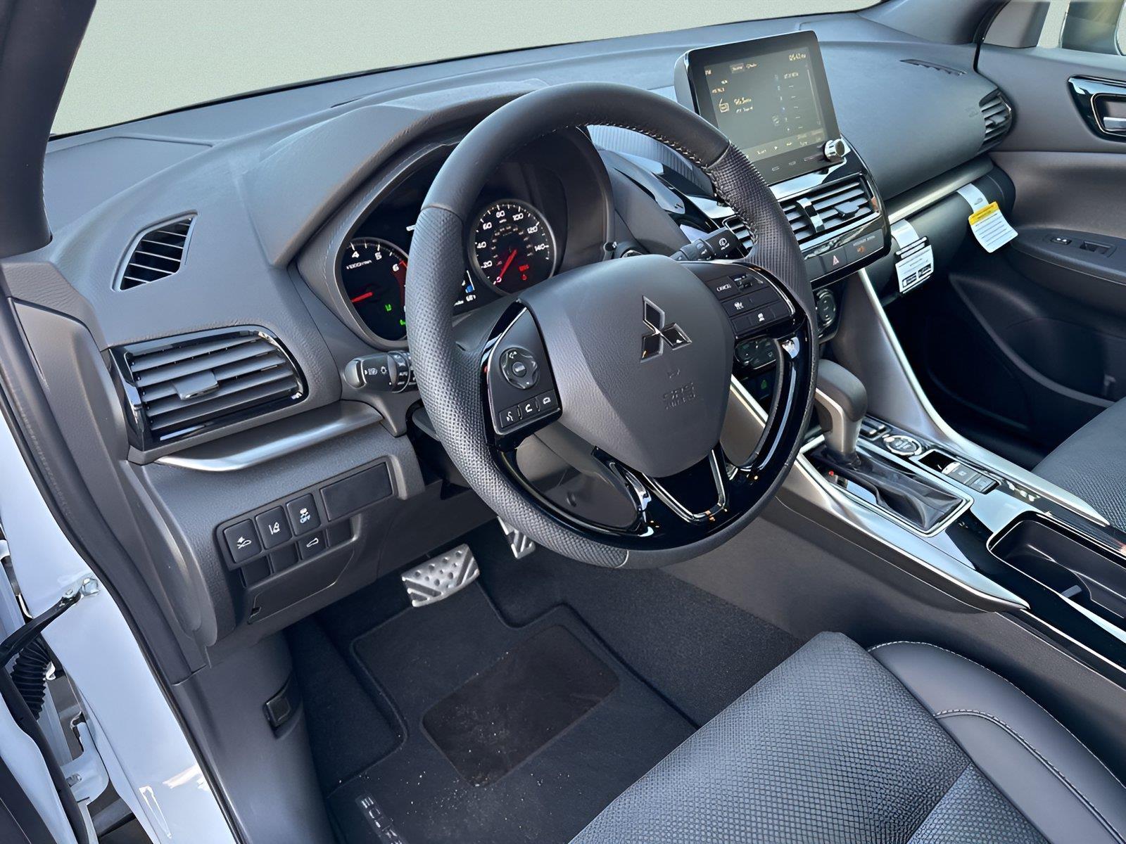 2026 Mitsubishi Eclipse Cross Black Edition - Photo 21