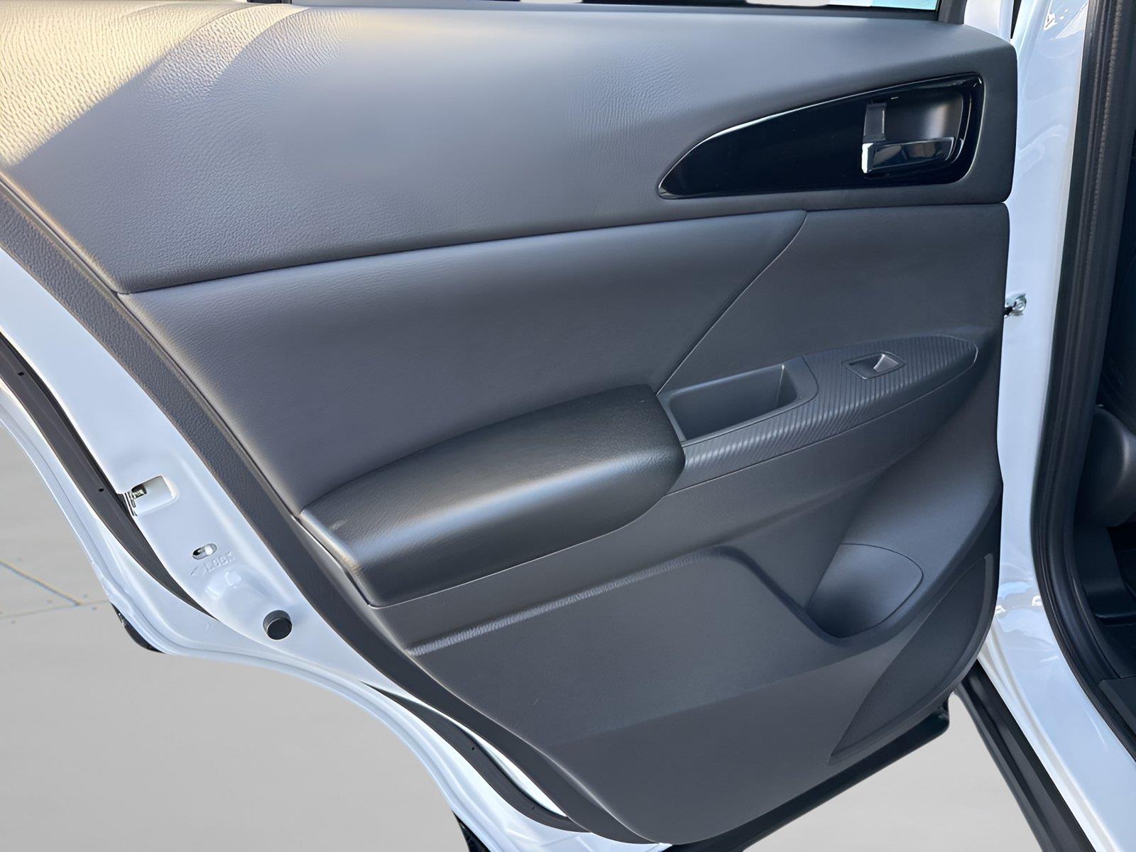 2026 Mitsubishi Eclipse Cross Black Edition - Photo 30