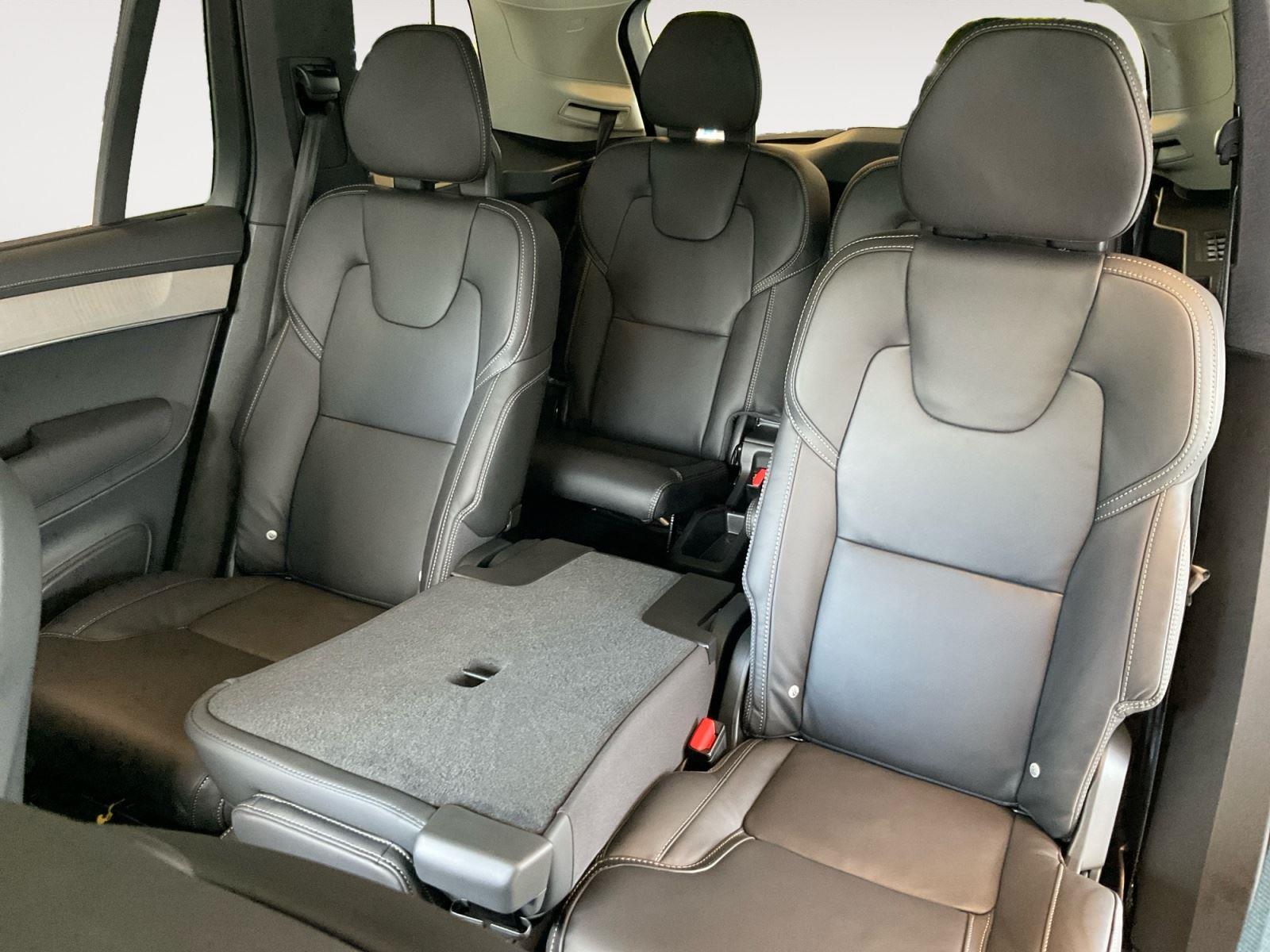2026 Volvo XC90 Ultra - Photo 13