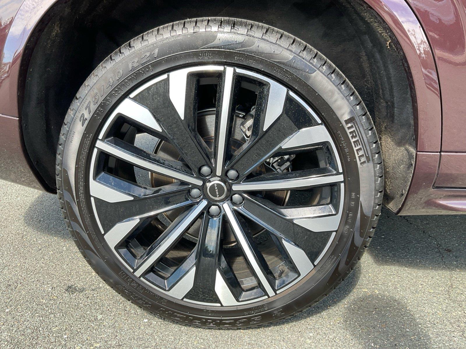 2026 Volvo XC90 Plus - Photo 16