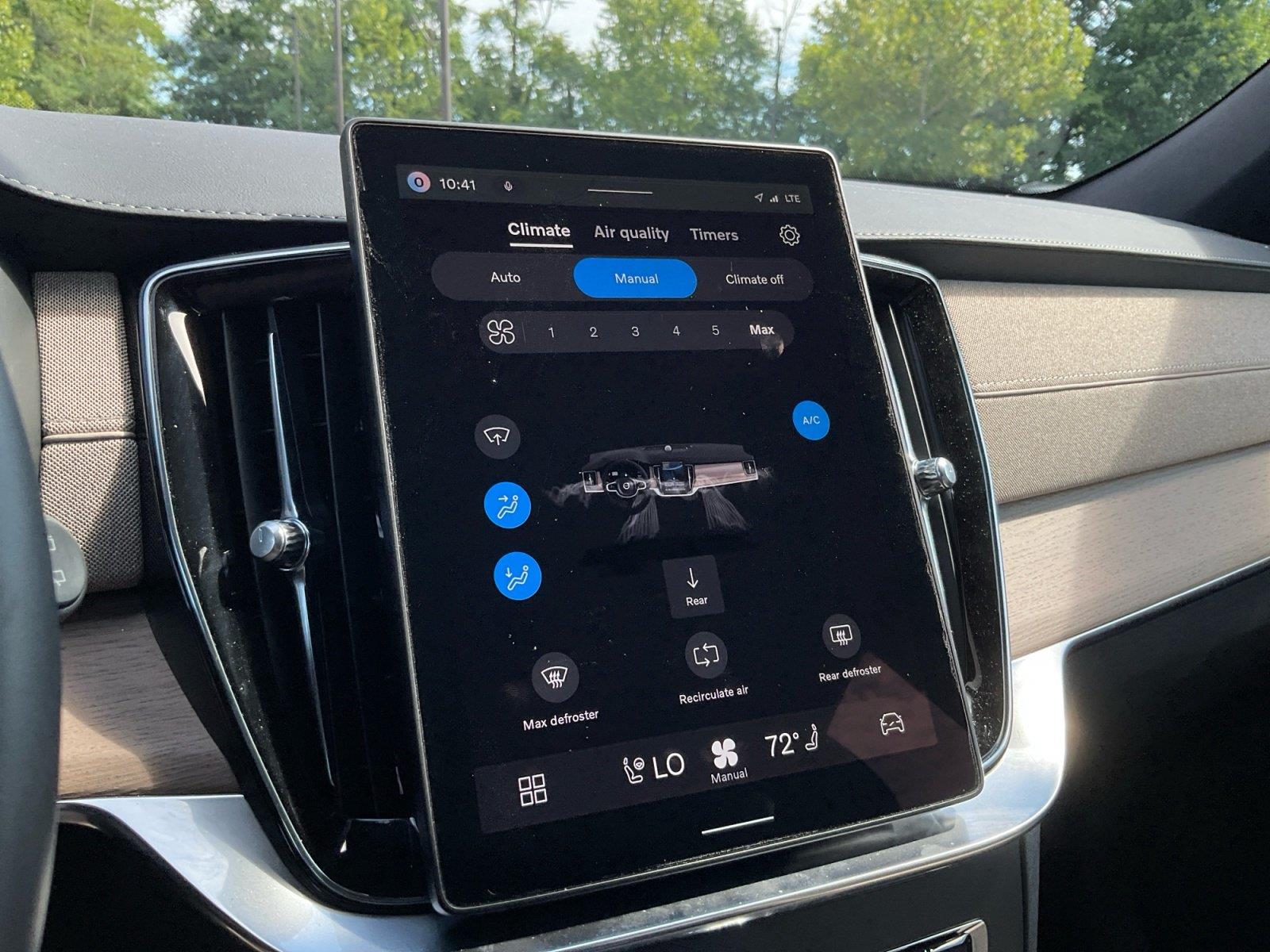 2026 Volvo XC90 Plus - Photo 22