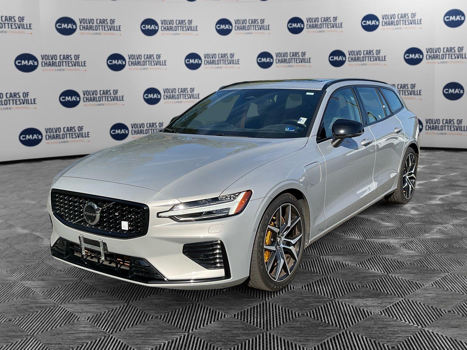 Silver Dawn Metallic 2025 Volvo V60 Hybrid Plug-in Wagon All-Wheel Drive Automatic
