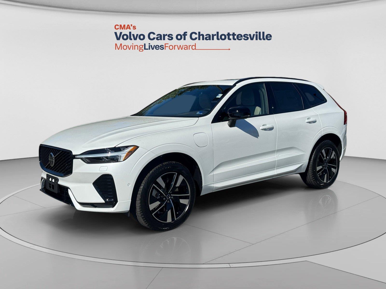 Crystal White Pearl 2027 Volvo XC60 SUV / Crossover All-Wheel Drive Automatic