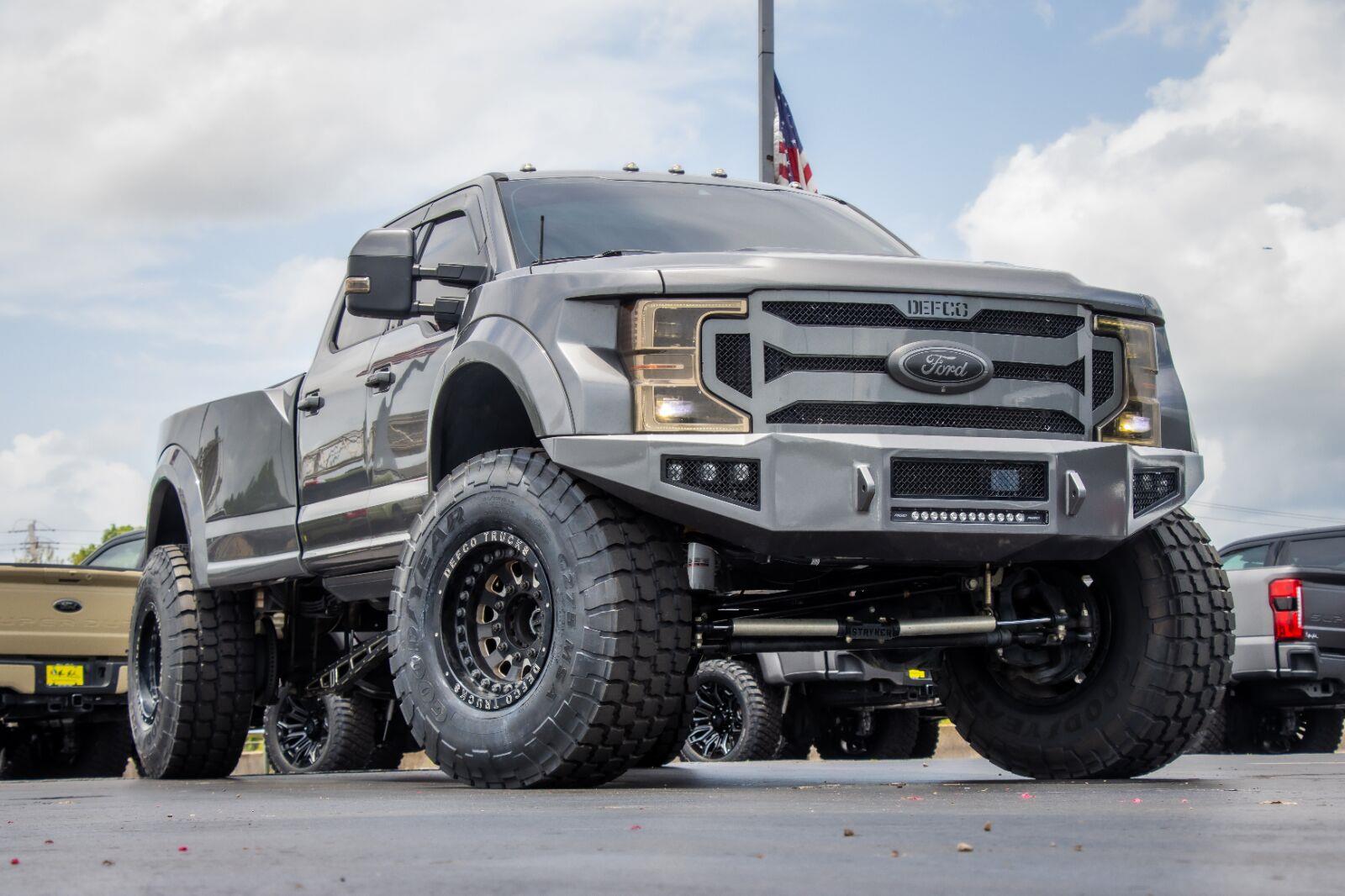  2022 Ford F-450 Super Duty Platinum Crew Cab LB DRW 4WD   