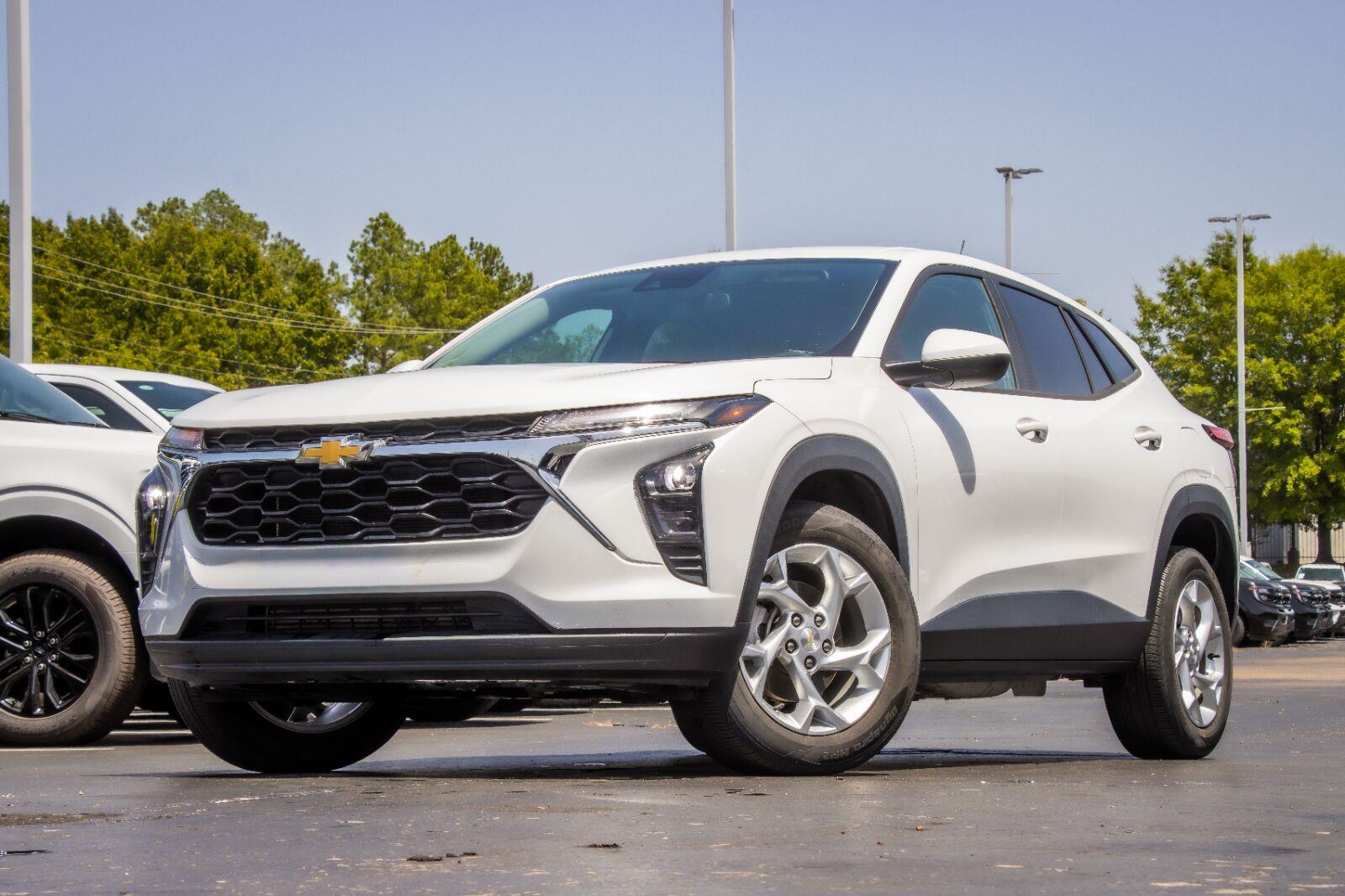 2024 Chevrolet Trax LS FWD