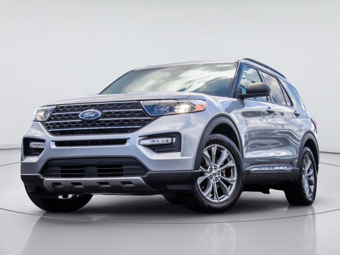 Iconic Silver 2021 Ford Explorer SUV / Crossover Rear-Wheel Drive Automatic