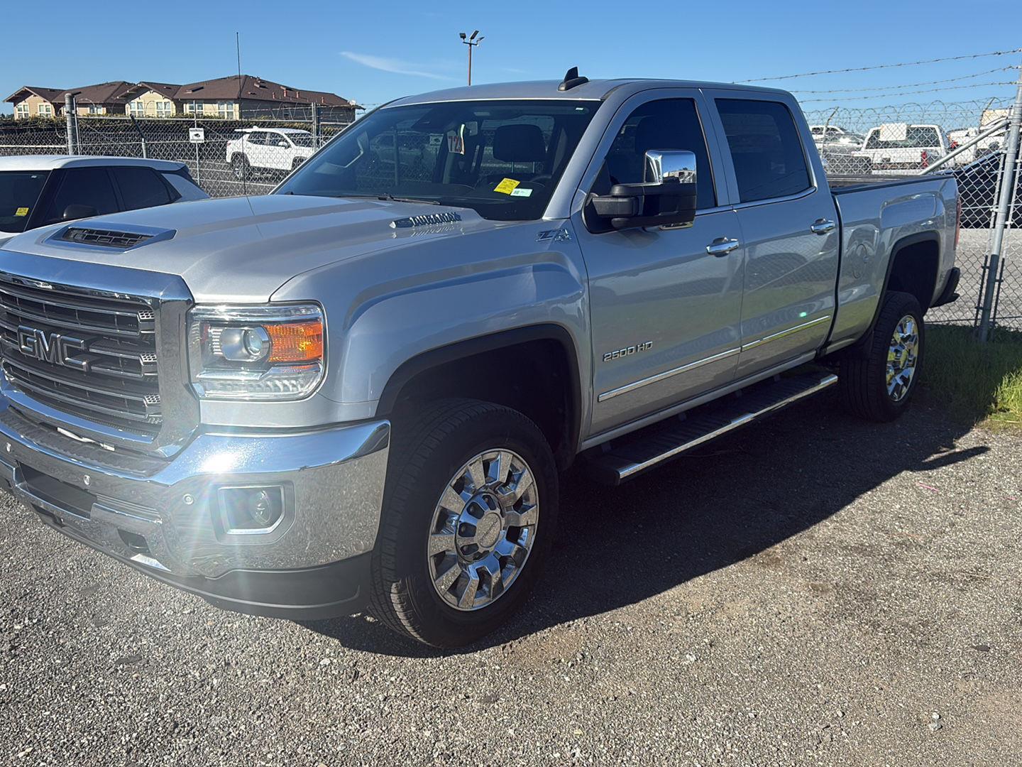 2019 GMC Sierra 2500HD SLT Crew Cab 4WD