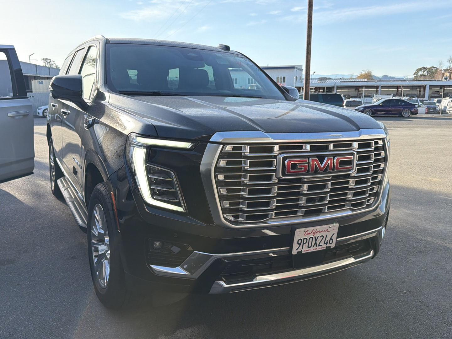 2025 GMC Yukon Denali 4WD