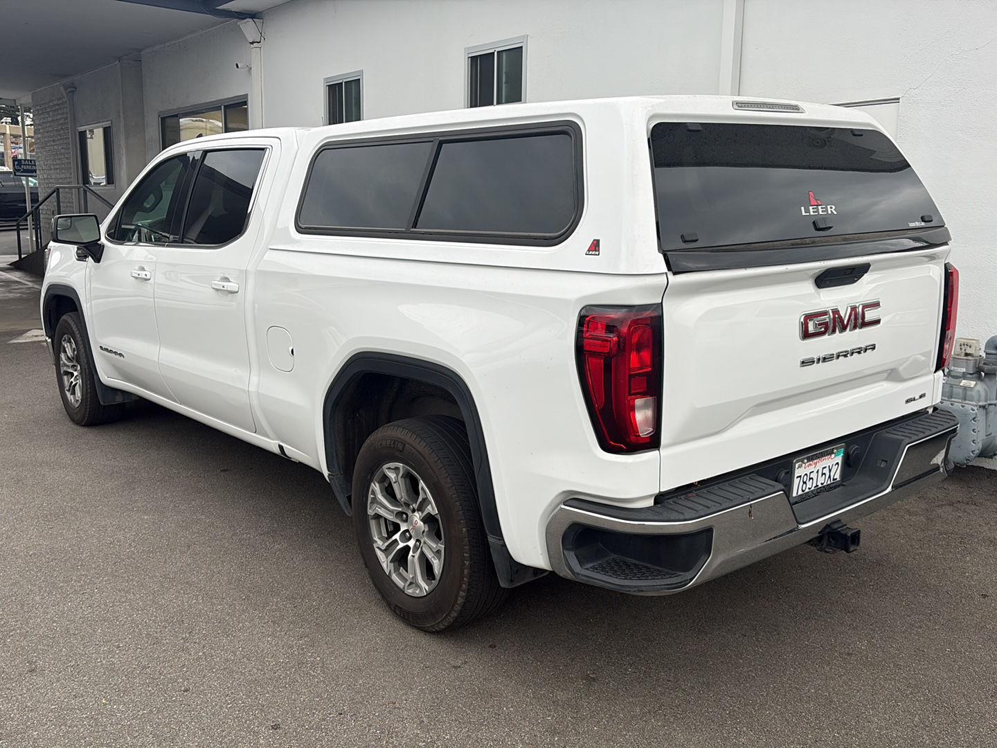 View vehicle photo 3