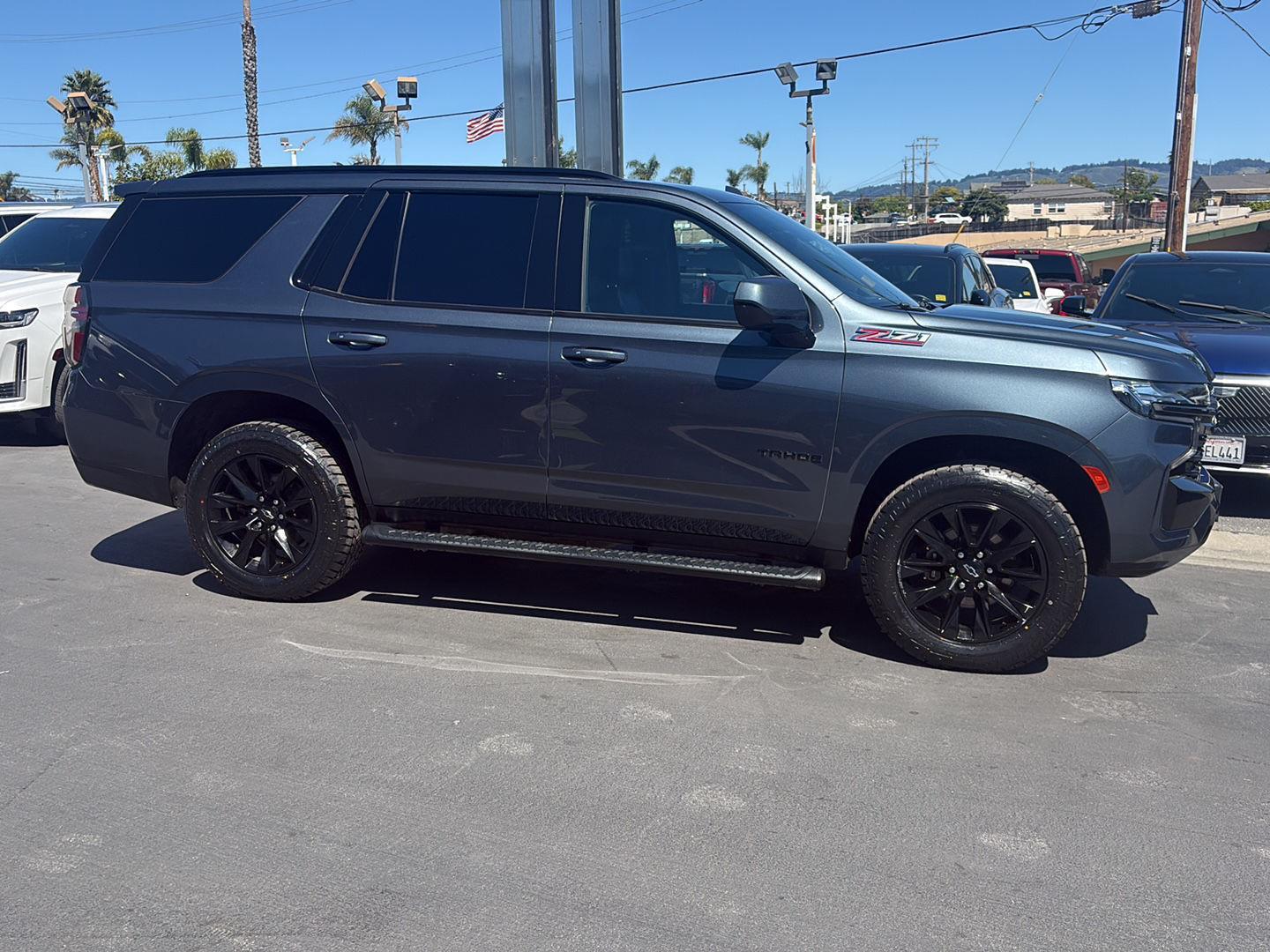 View vehicle photo 2