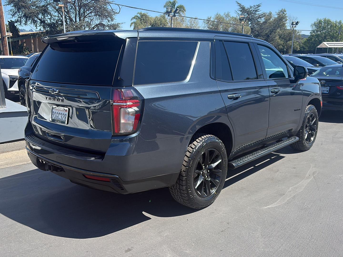 View vehicle photo 3