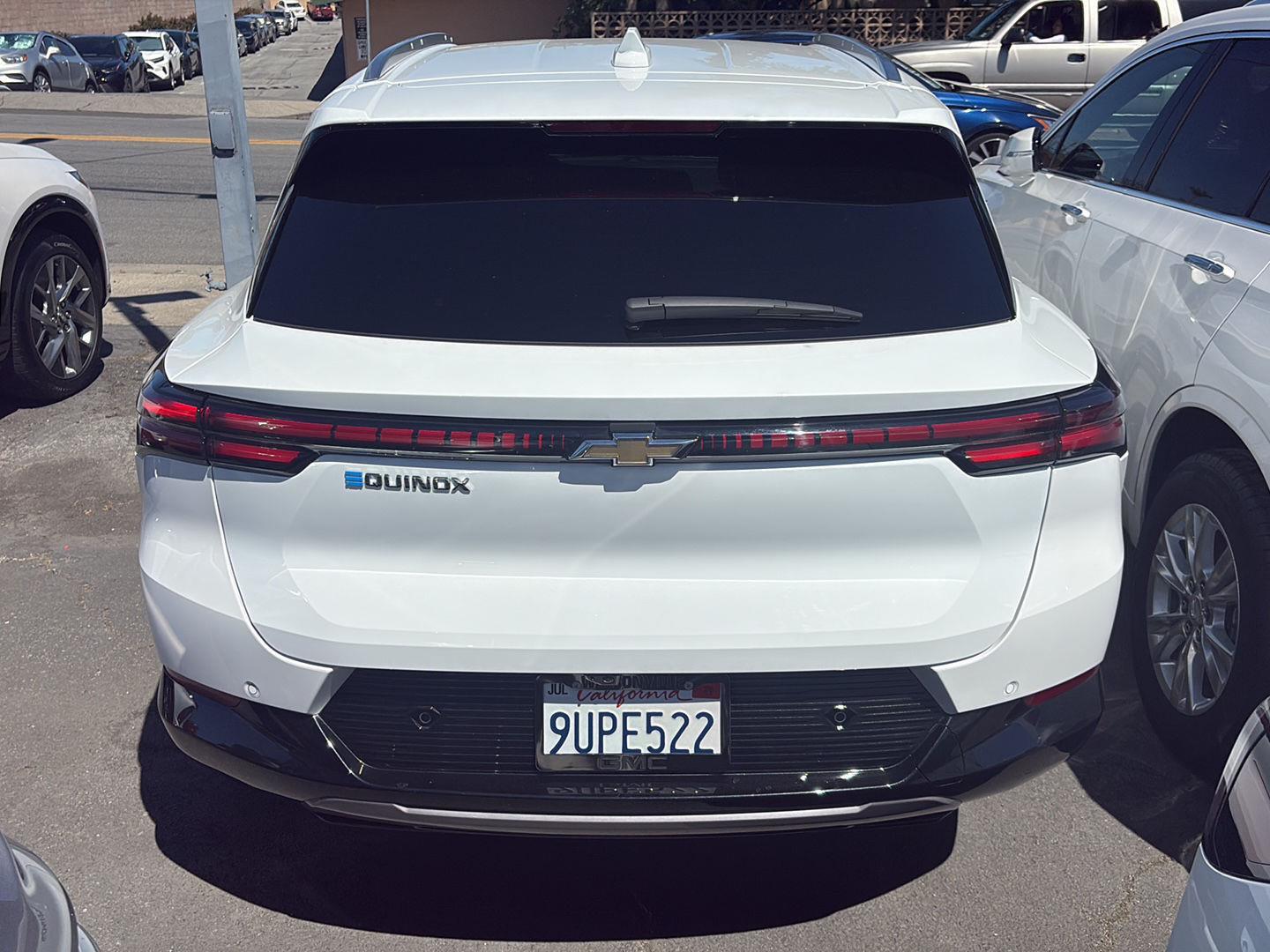 View vehicle photo 7