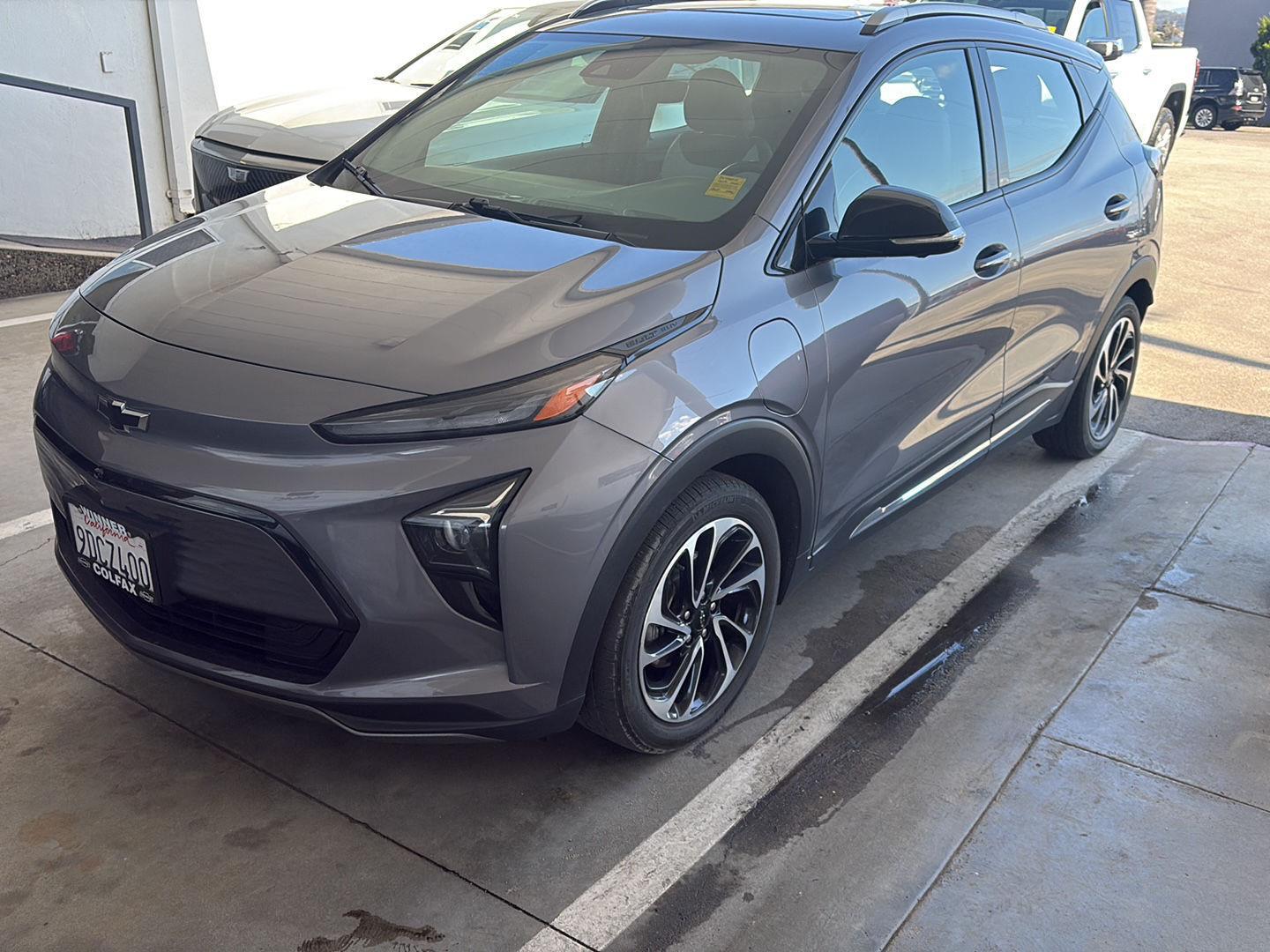 Gray Ghost Metallic 2022 Chevrolet Bolt EUV Premier FWD Hatchback Front-Wheel Drive Automatic