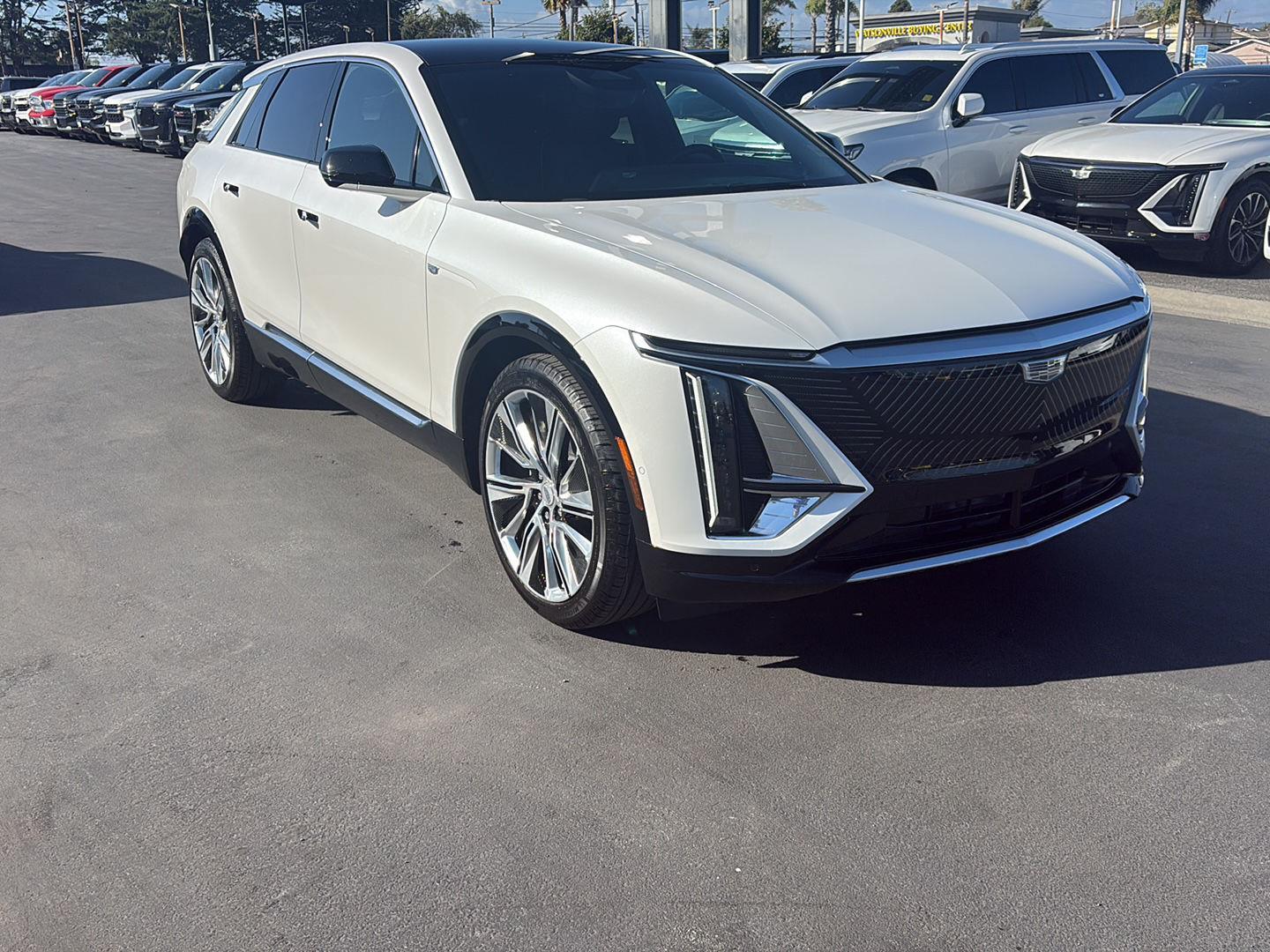 Crystal White Tricoat 2024 Cadillac LYRIQ Sport 1 AWD SUV / Crossover All-Wheel Drive Automatic
