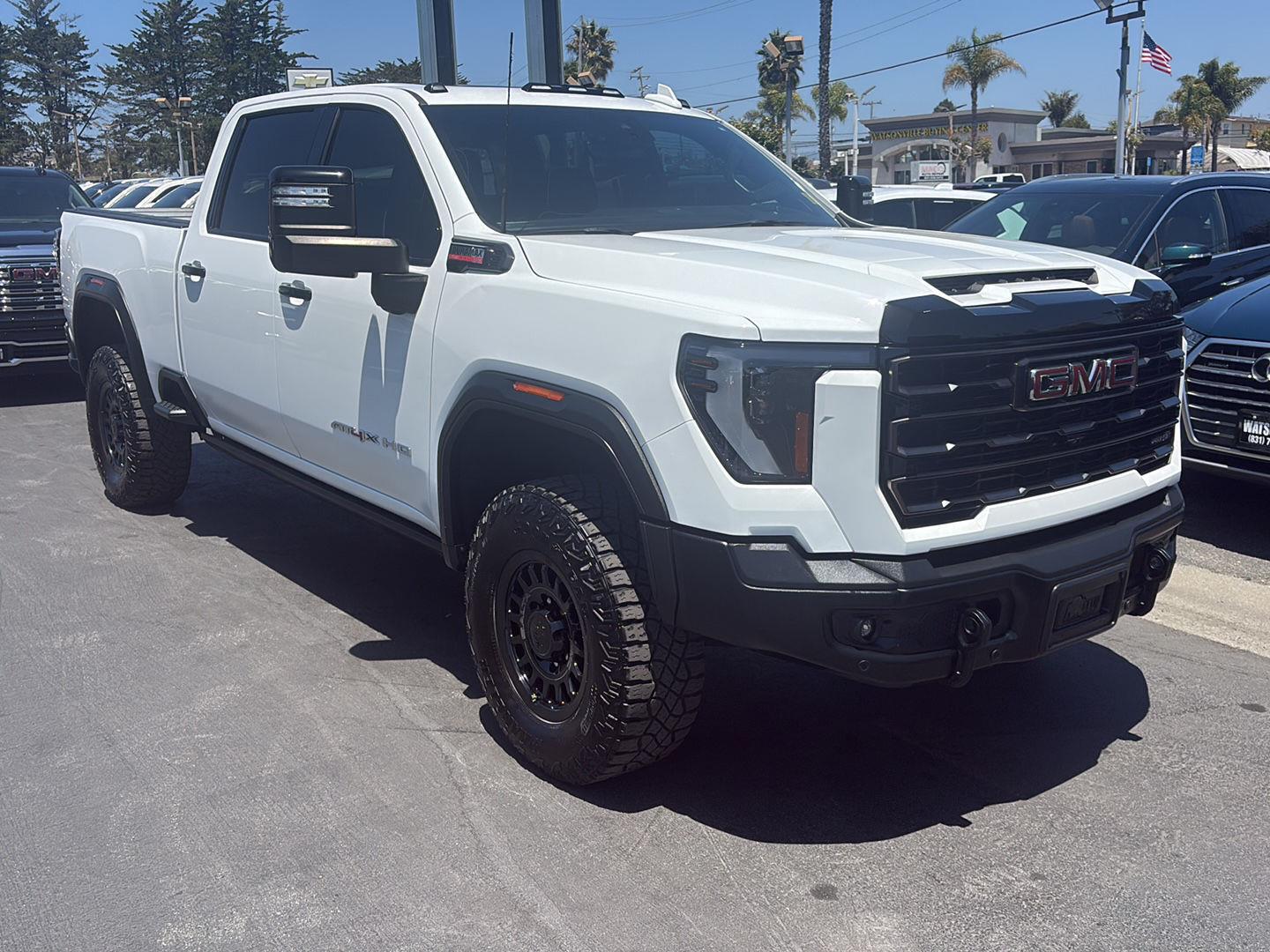 2024 GMC Sierra 2500HD AT4X Crew Cab 4WD