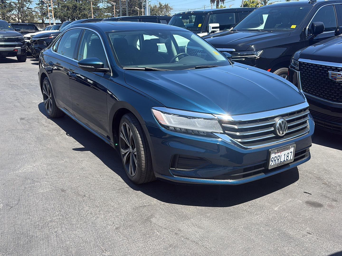 Tourmaline Blue Metallic 2021 Volkswagen Passat Sedan Front-Wheel Drive Automatic