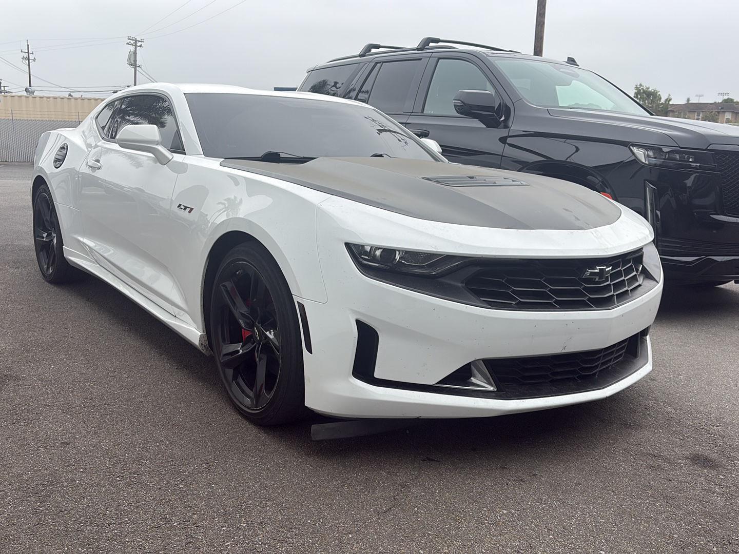 Summit White 2021 Chevrolet Camaro Coupe Rear-Wheel Drive Automatic