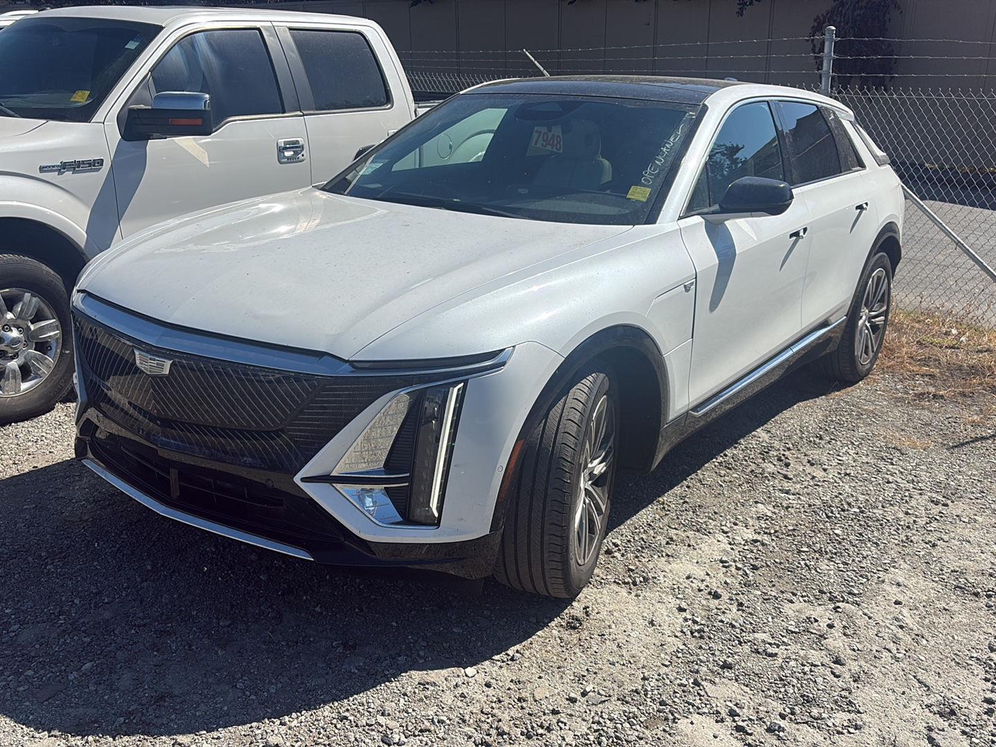  2024 Cadillac LYRIQ Luxury 2 AWD   