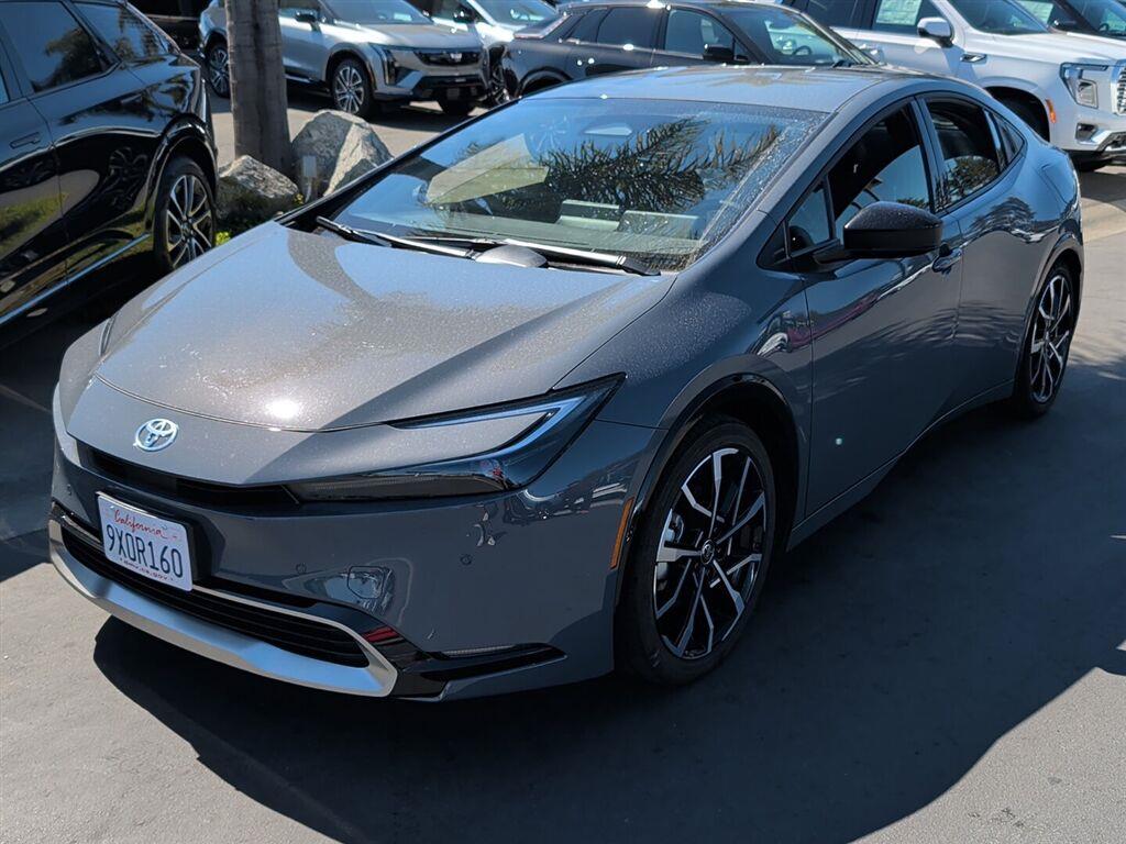 Guardian Gray 2026 Toyota Prius Plug-In Hybrid Hatchback Front-Wheel Drive Continuously Variable Transmission