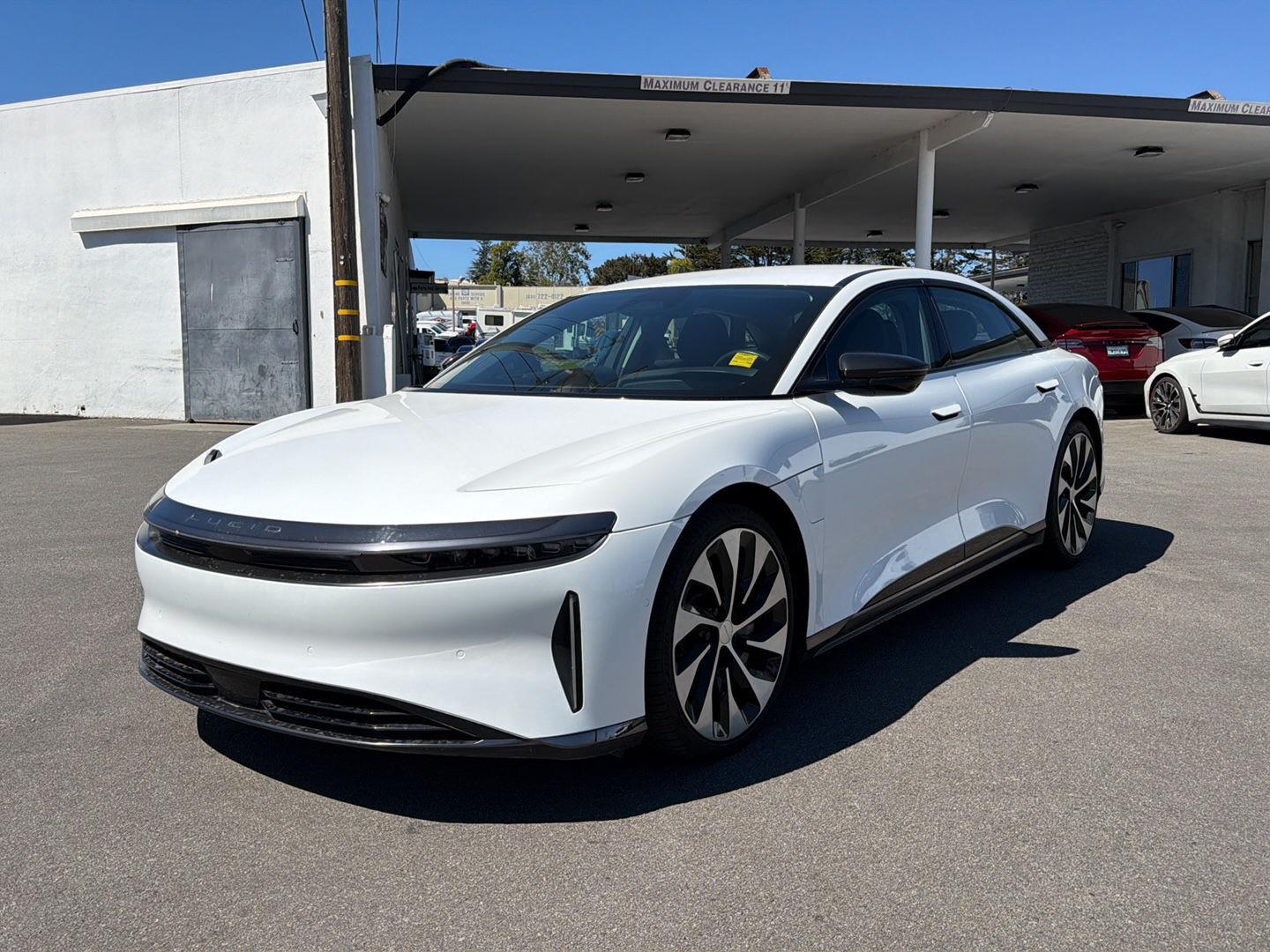 Stellar White Metallic 2025 Lucid Air Sedan All-Wheel Drive Automatic