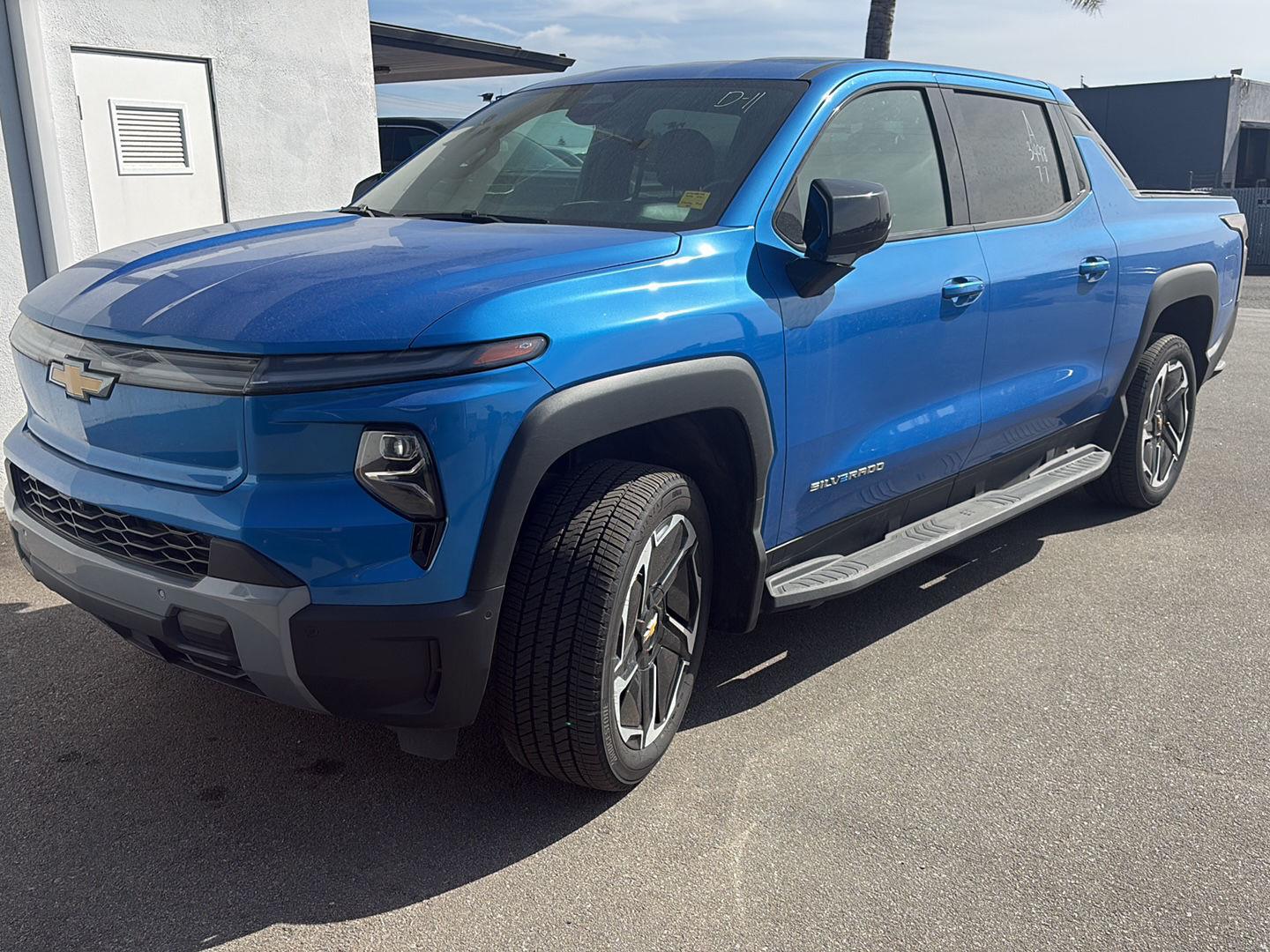 Riptide Blue Metallic 2026 Chevrolet Silverado EV Pickup Truck All-Wheel Drive Automatic