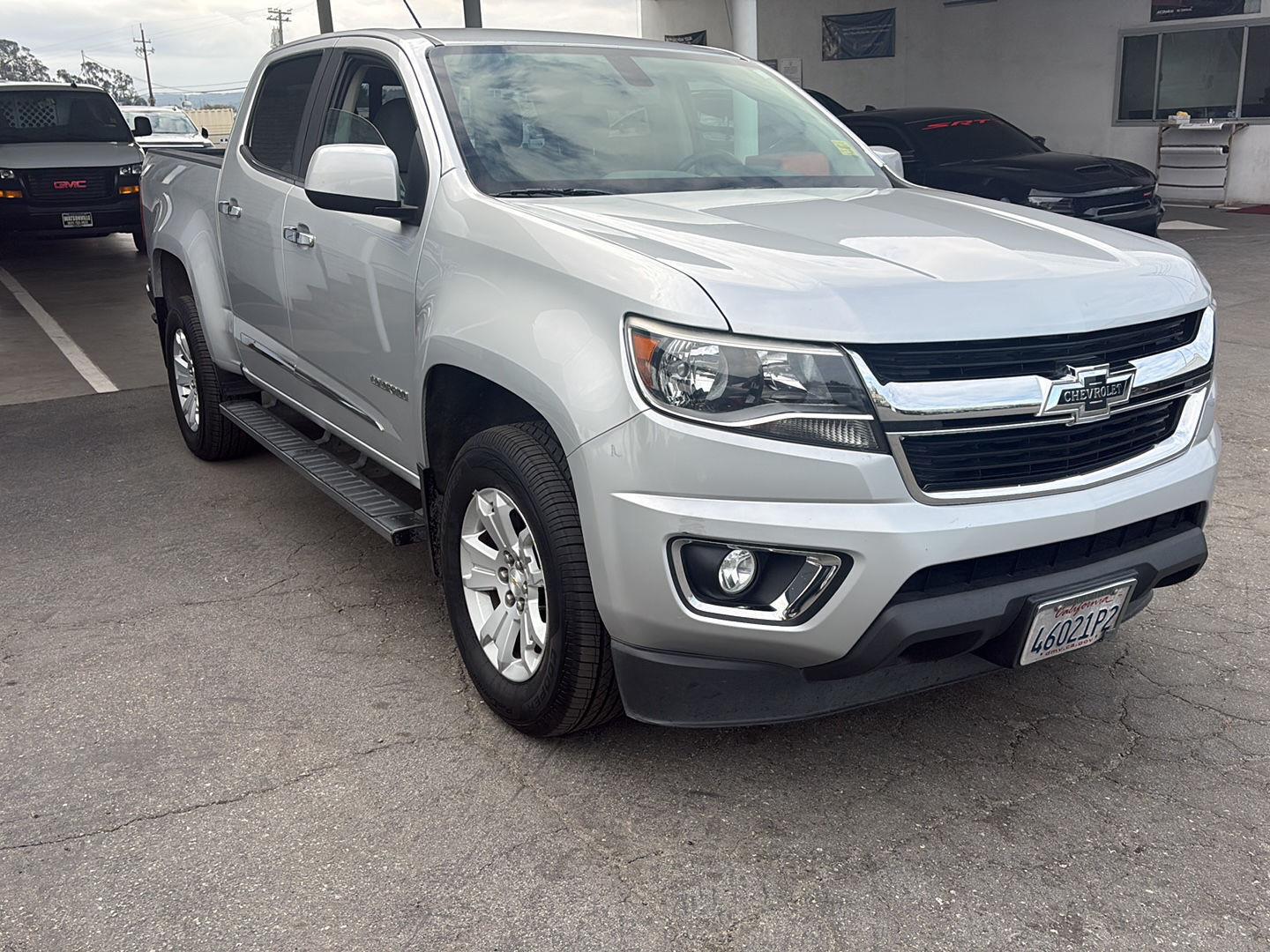 Silver Ice Metallic 2018 Chevrolet Colorado Pickup Truck 4X2 6-Speed Automatic